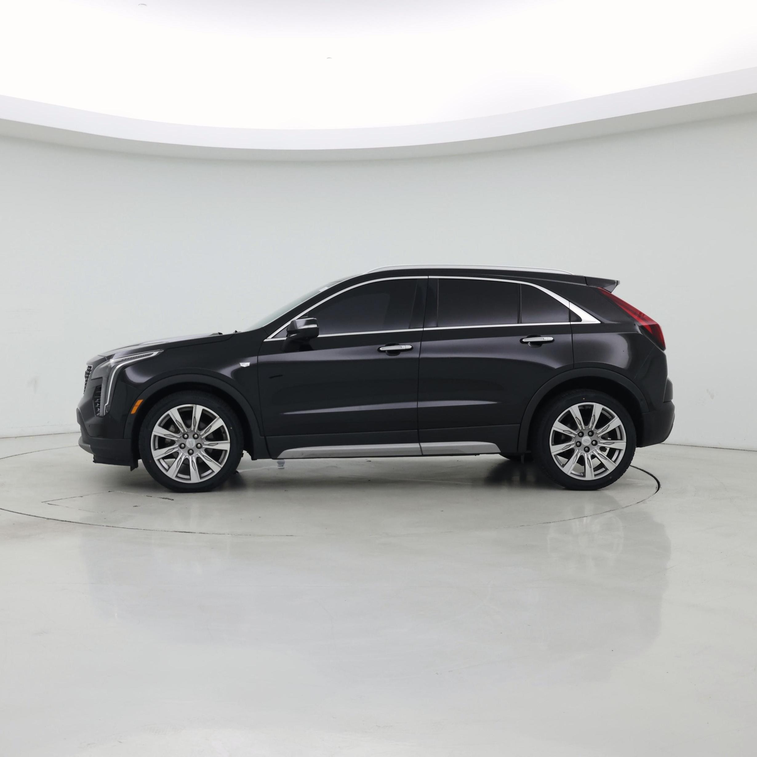 Thumbnail: 2019 Cadillac XT4 - 3