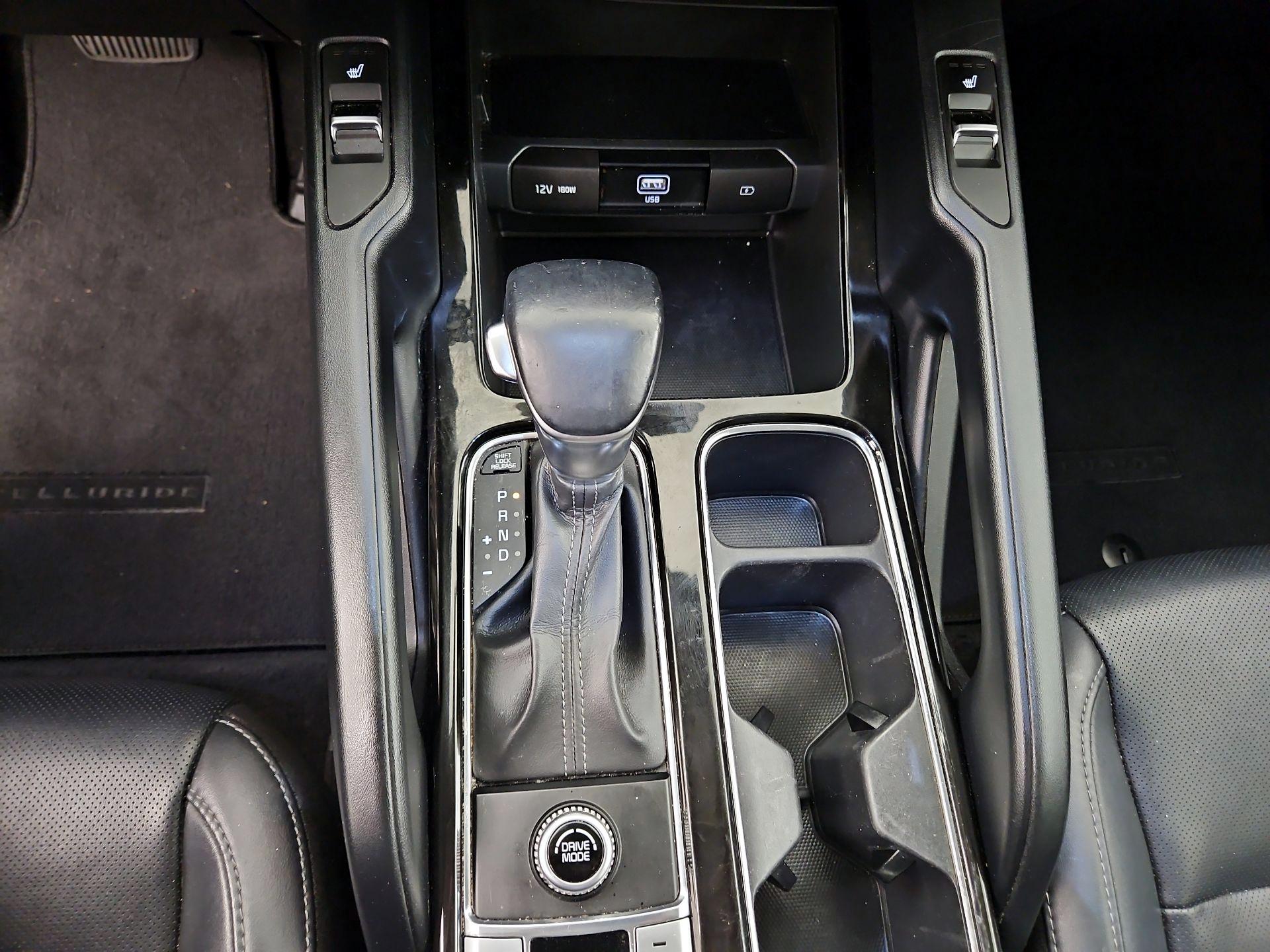 Thumbnail: 2020 Kia Telluride - 17