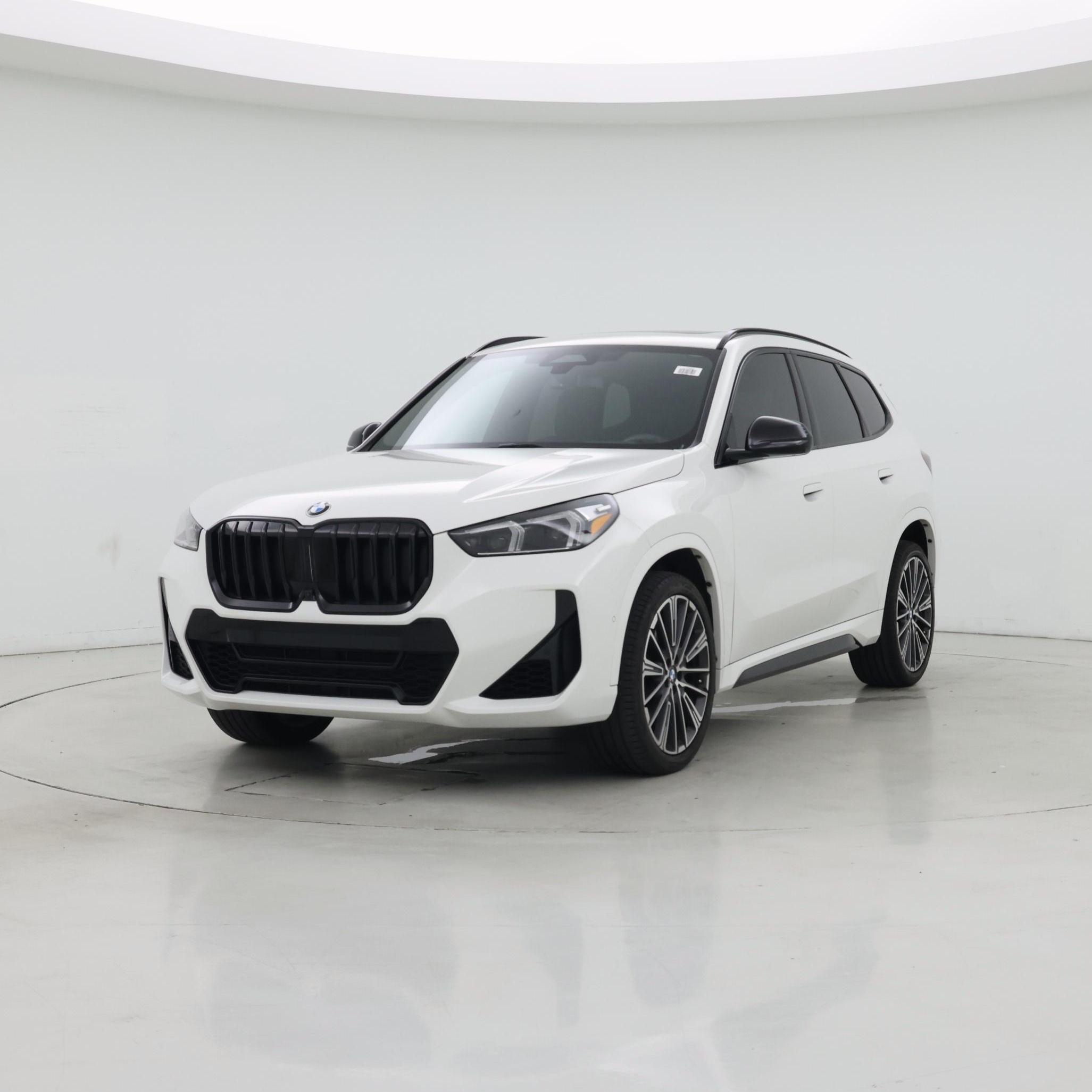 Thumbnail: 2023 BMW X1 - 4