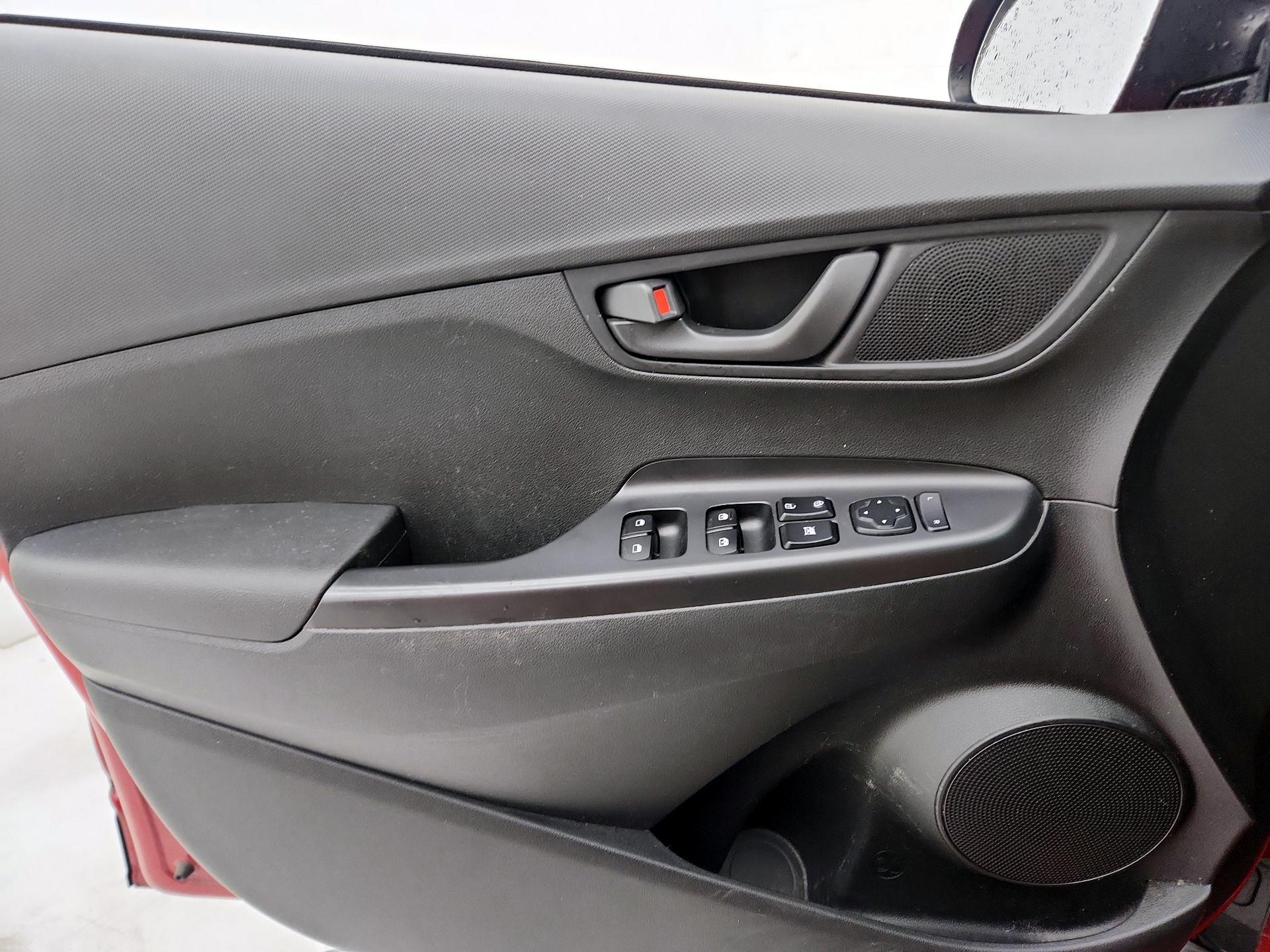 Thumbnail: 2018 Hyundai Kona - 12