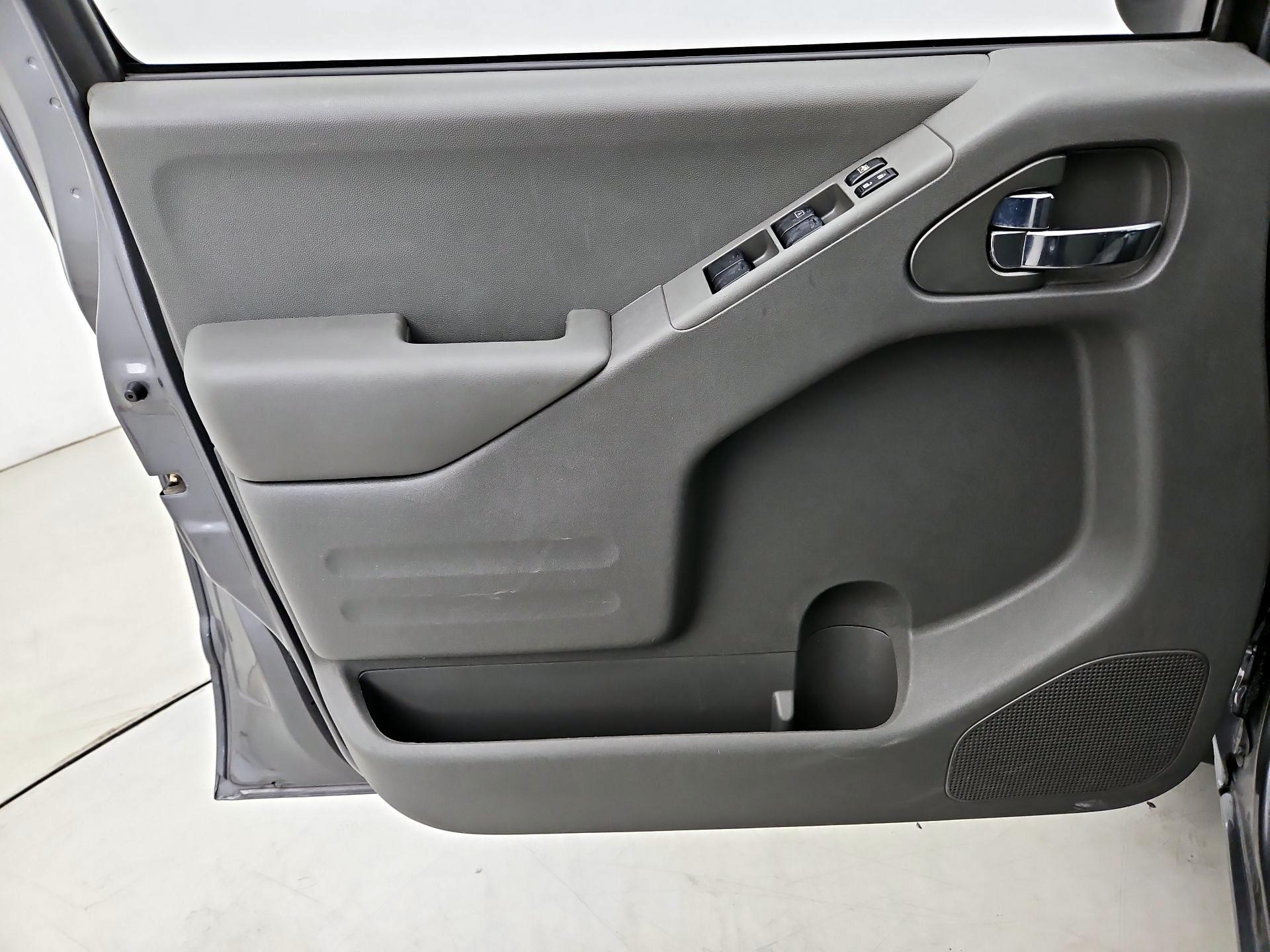 Thumbnail: 2021 Nissan Frontier - 12