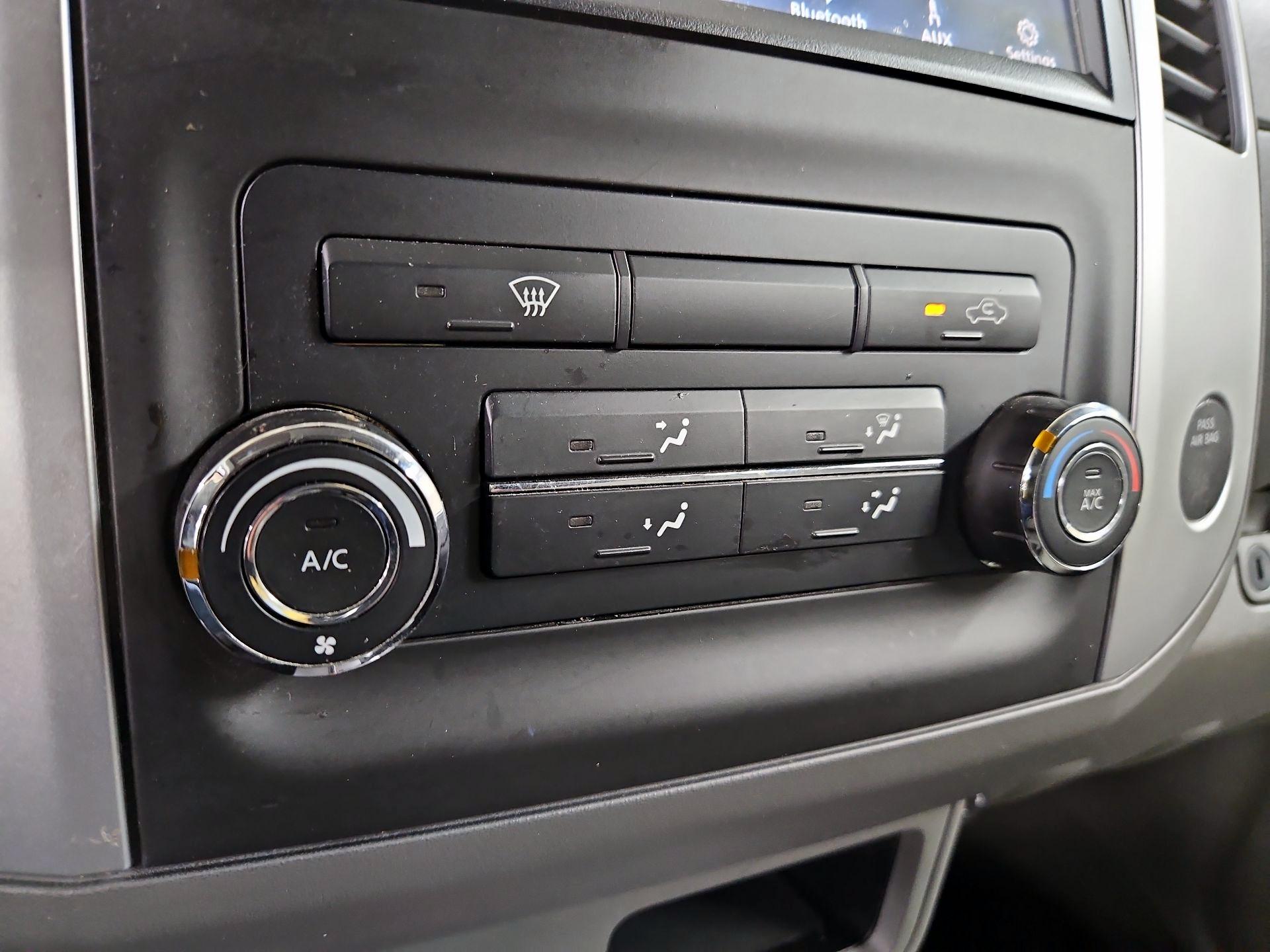 Thumbnail: 2021 Nissan Frontier - 16