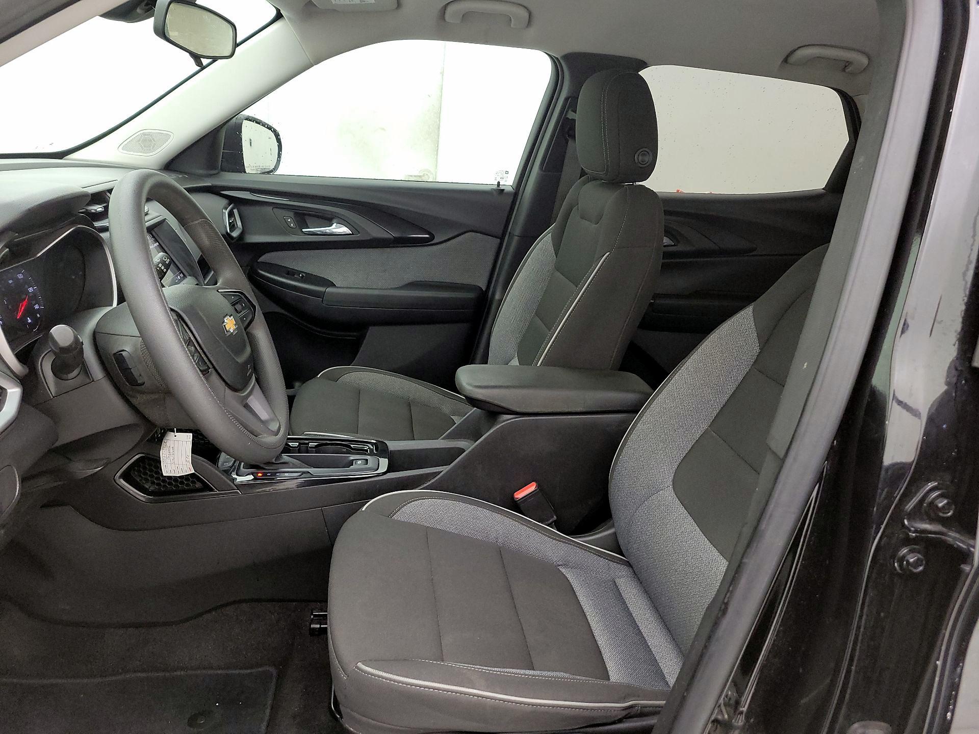 Thumbnail: 2022 Chevrolet TrailBlazer - 11