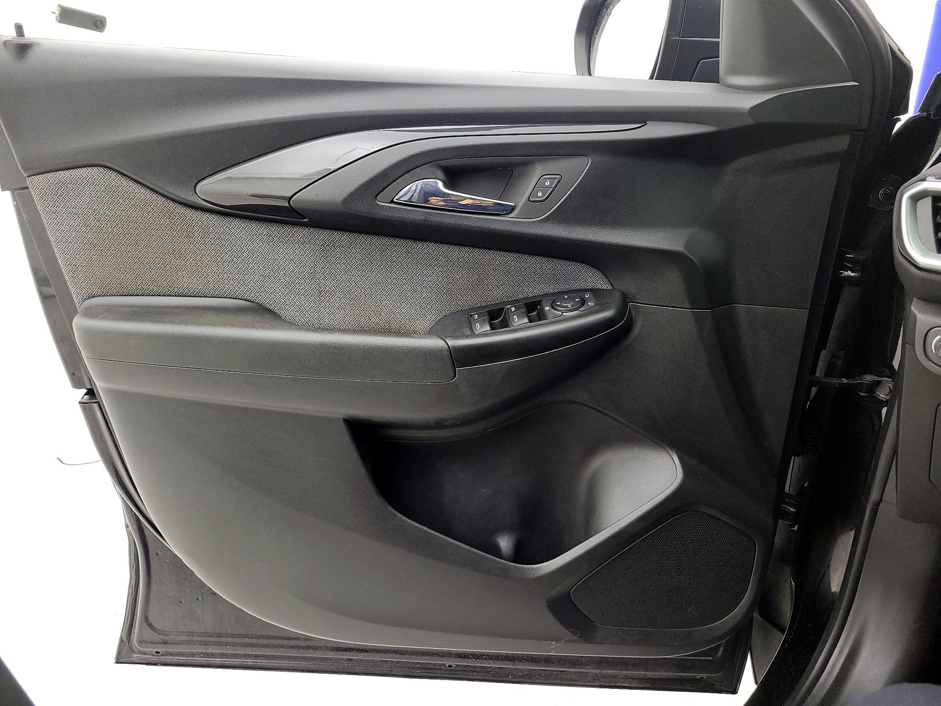 Thumbnail: 2022 Chevrolet TrailBlazer - 12