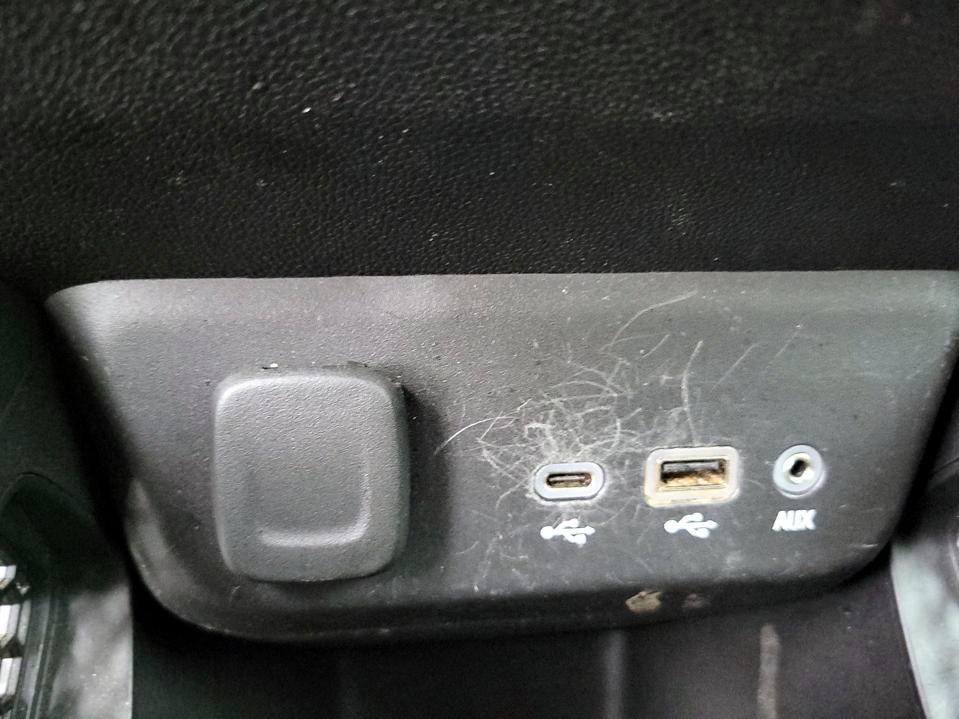 Thumbnail: 2022 Chevrolet TrailBlazer - 18