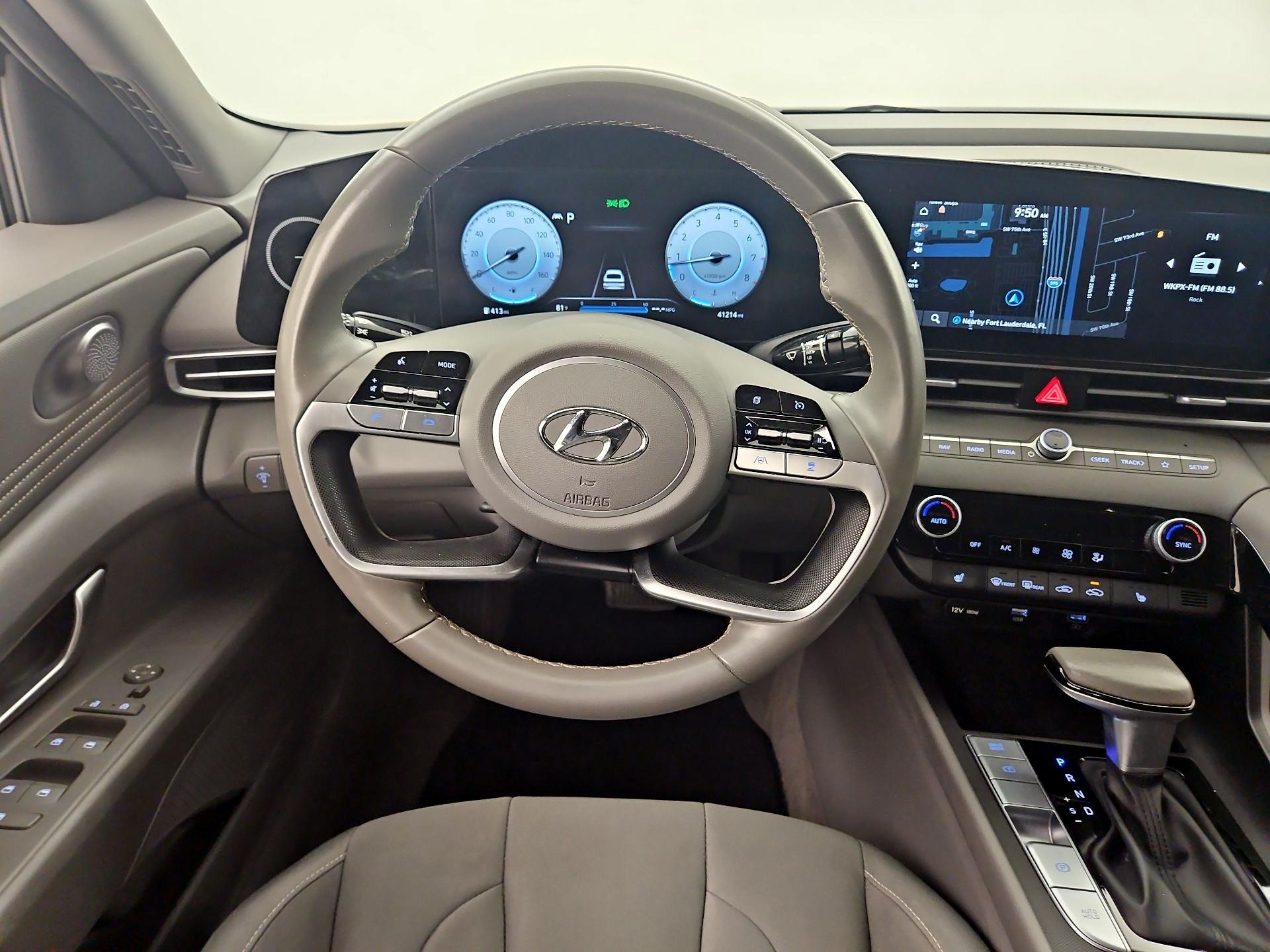 Thumbnail: 2023 Hyundai Elantra - 10