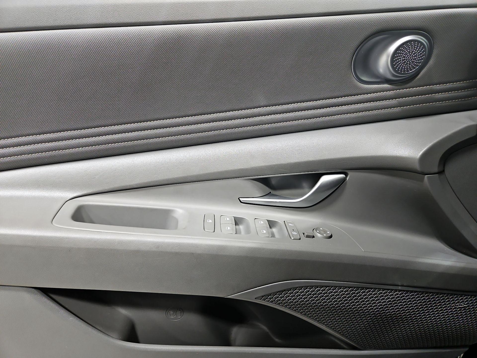 Thumbnail: 2023 Hyundai Elantra - 12