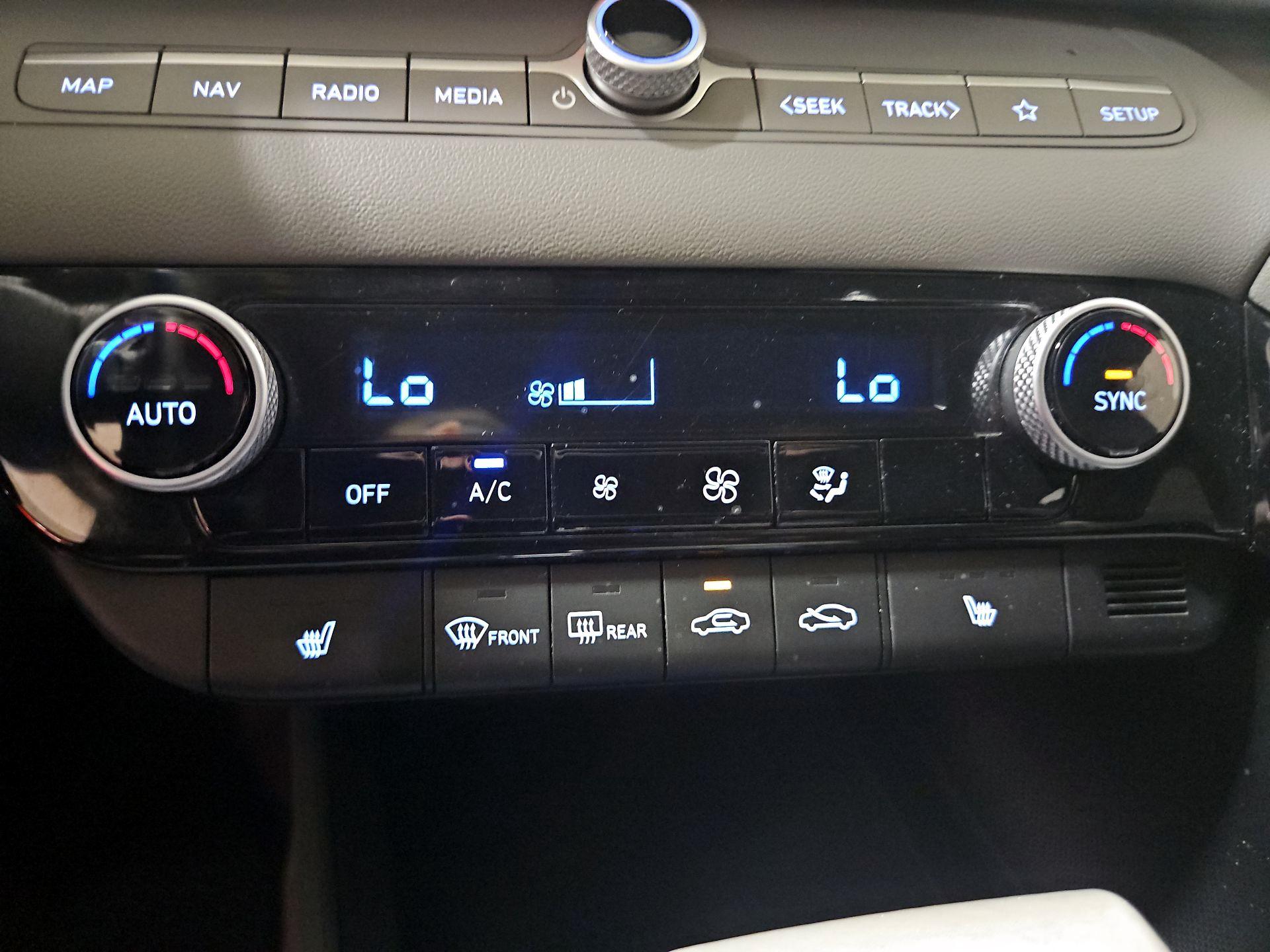 Thumbnail: 2023 Hyundai Elantra - 16