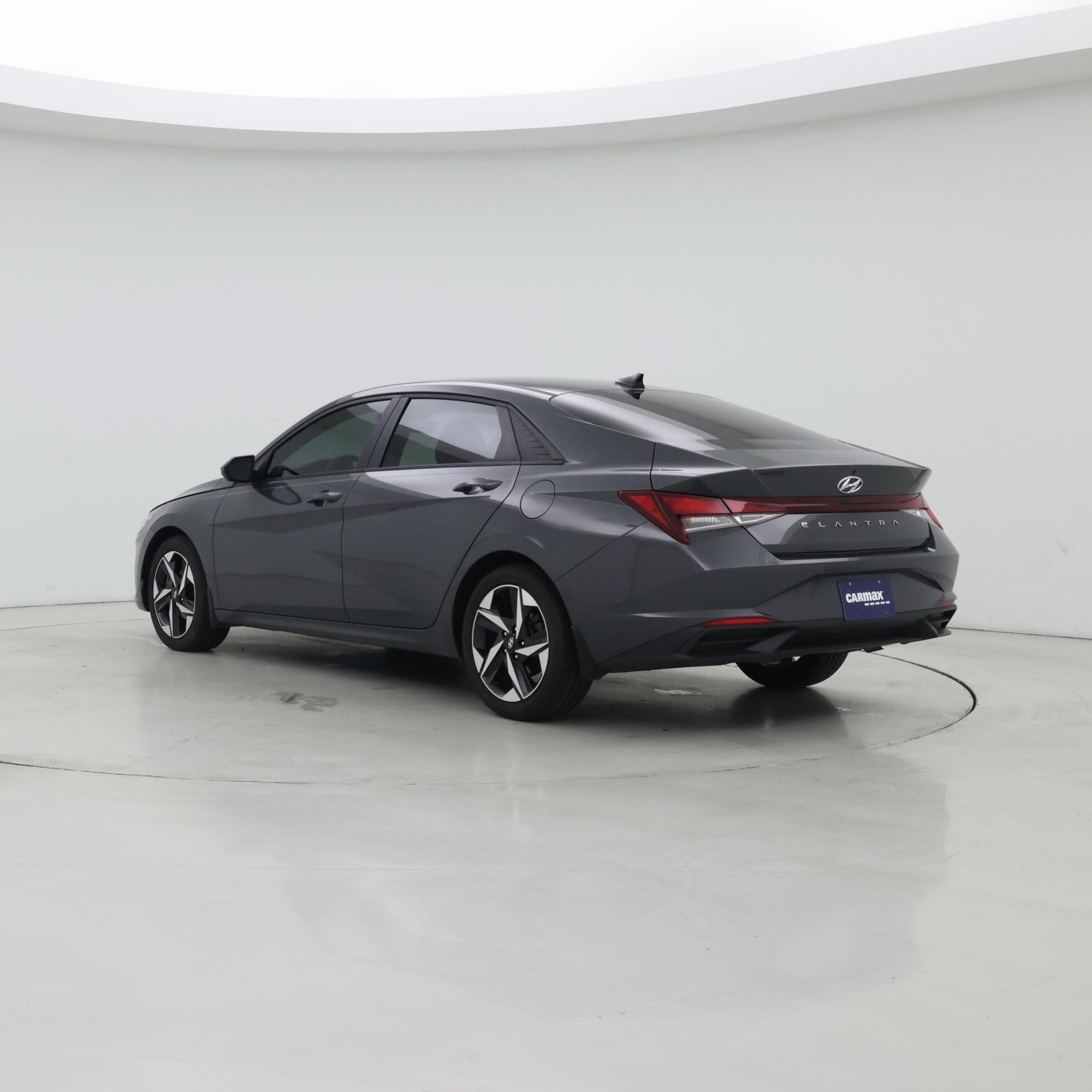 Thumbnail: 2023 Hyundai Elantra - 2