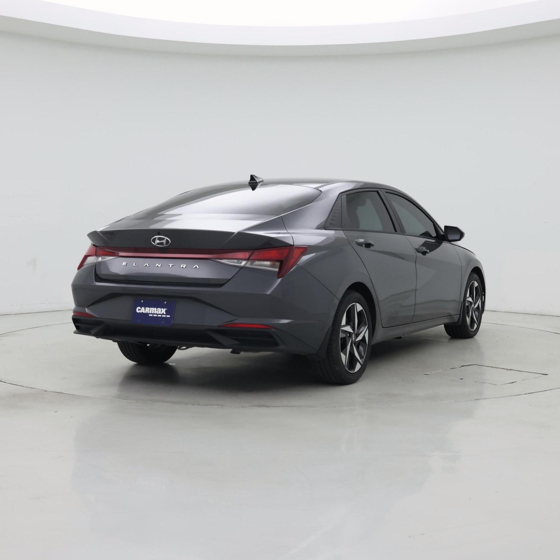 Thumbnail: 2023 Hyundai Elantra - 8