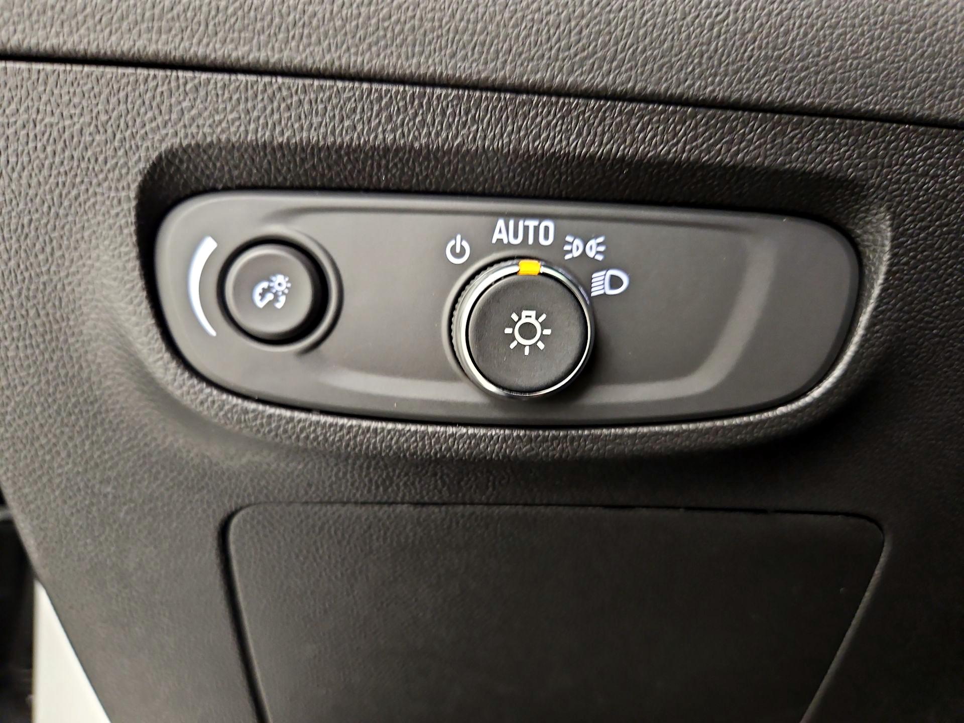 Thumbnail: 2024 Buick Encore GX - 13