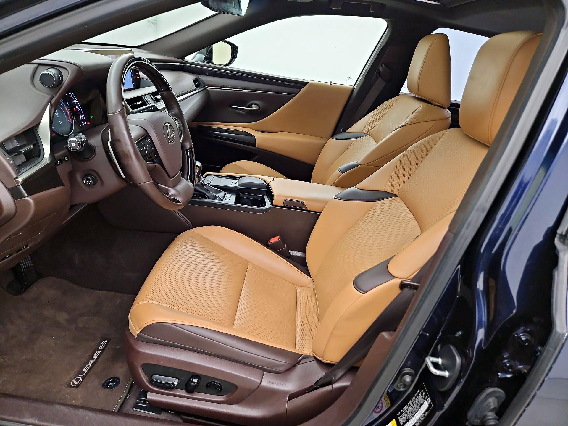 Thumbnail: 2019 Lexus ES - 11