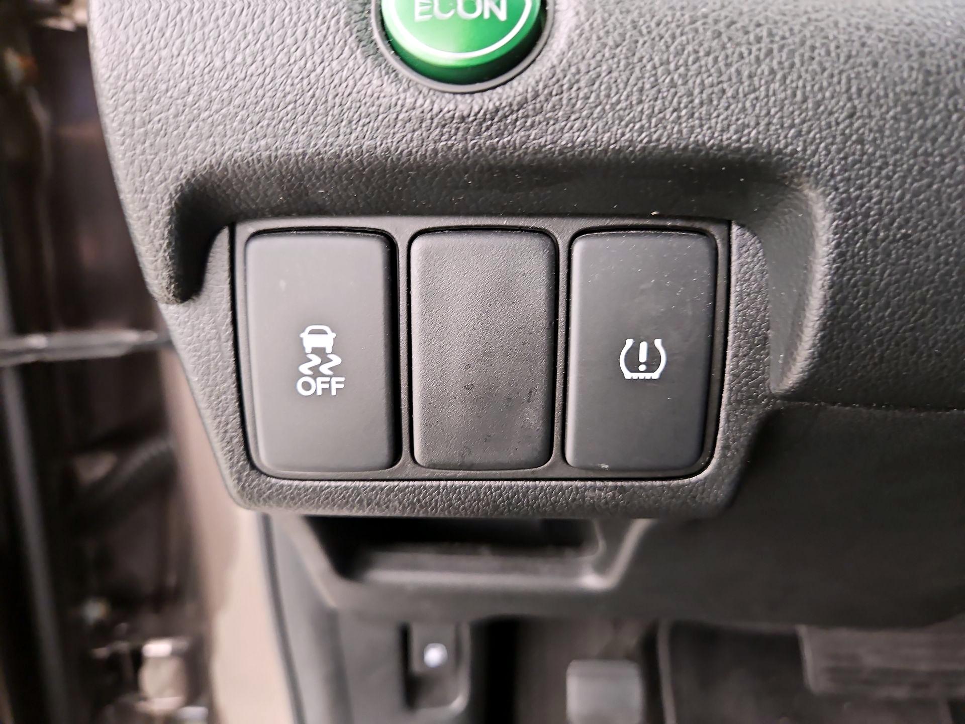 Thumbnail: 2015 Honda CR-V - 13