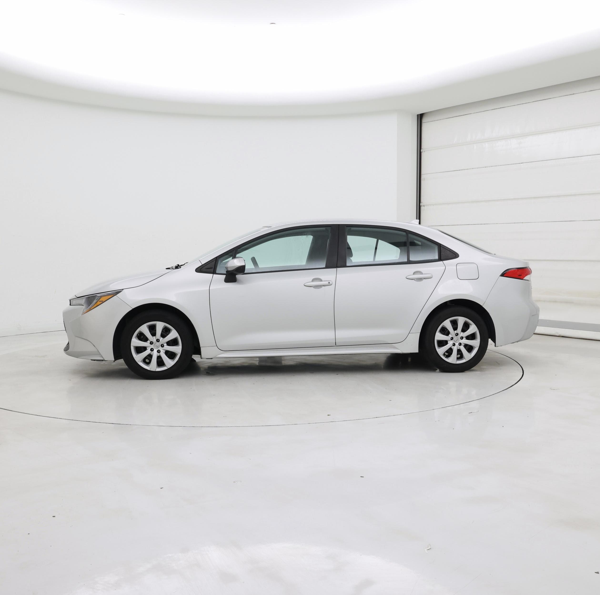 Thumbnail: 2021 Toyota Corolla - 3