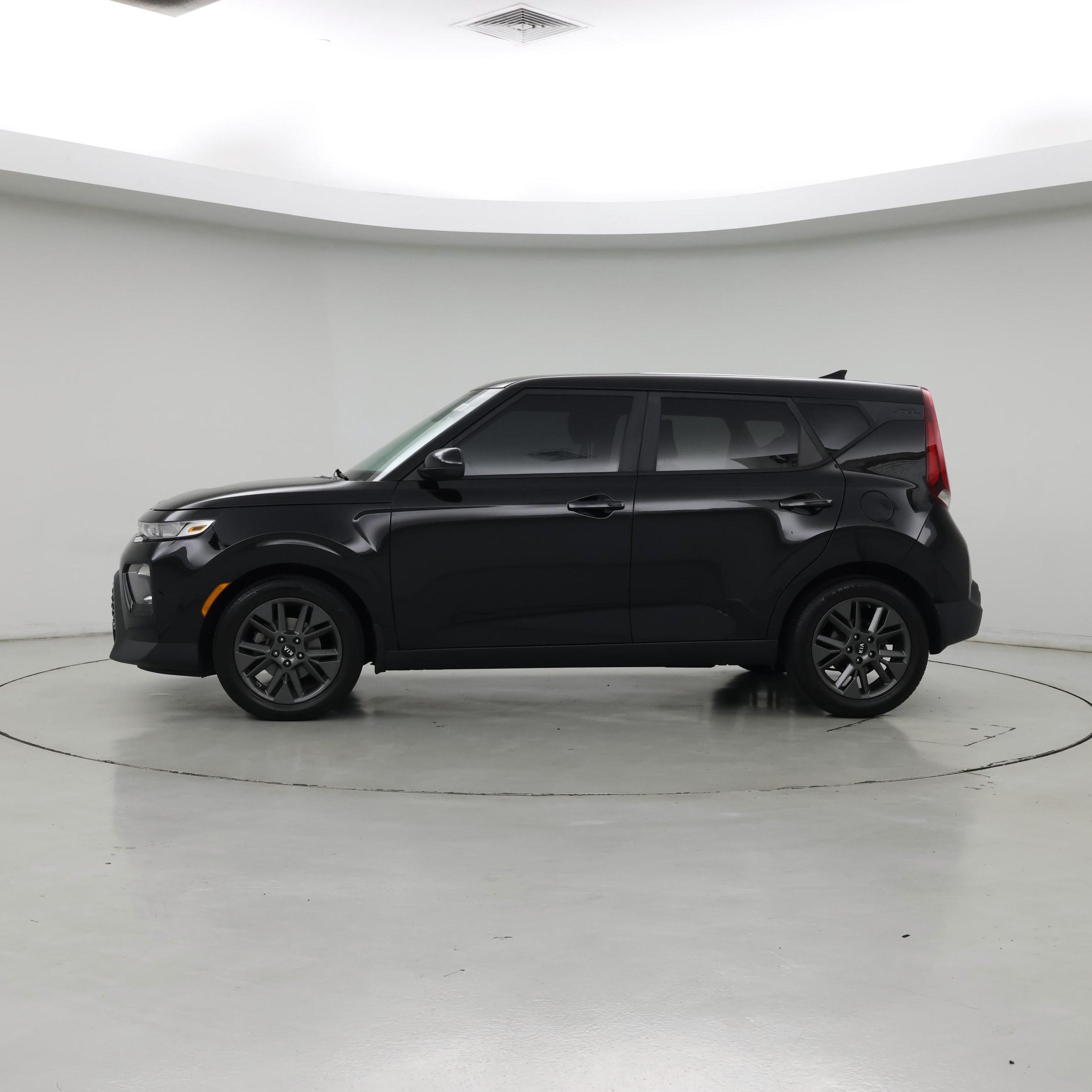 Thumbnail: 2021 Kia Soul - 3