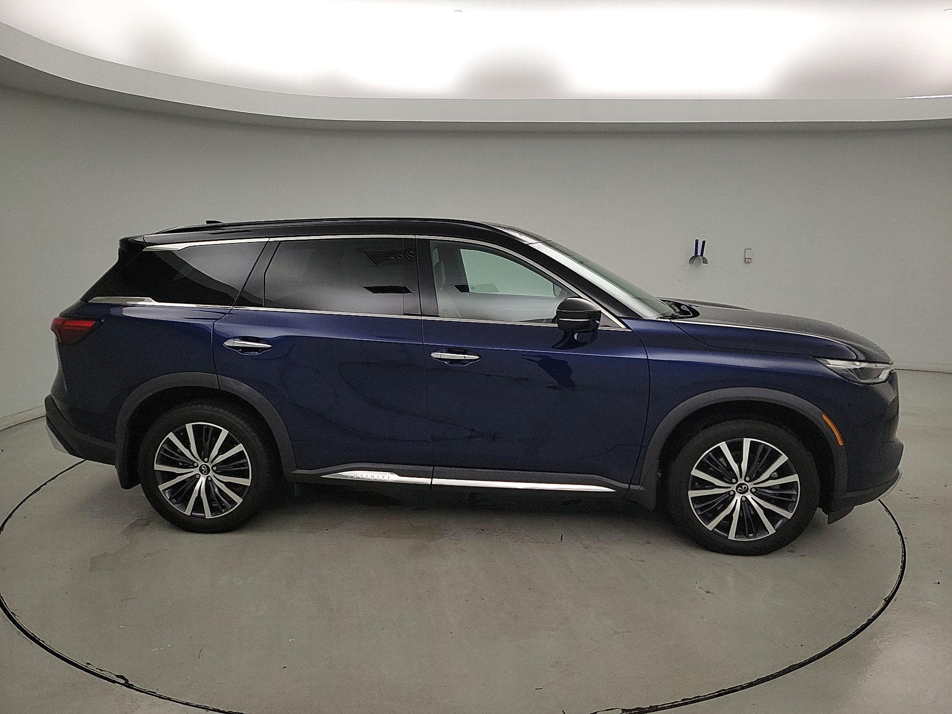 Thumbnail: 2022 INFINITI QX60 - 4