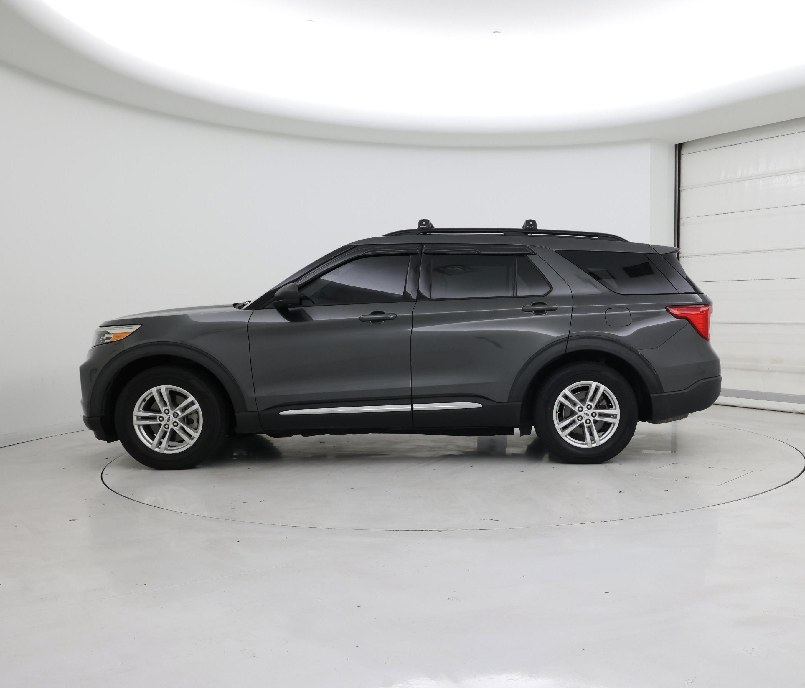 Thumbnail: 2020 Ford Explorer - 3