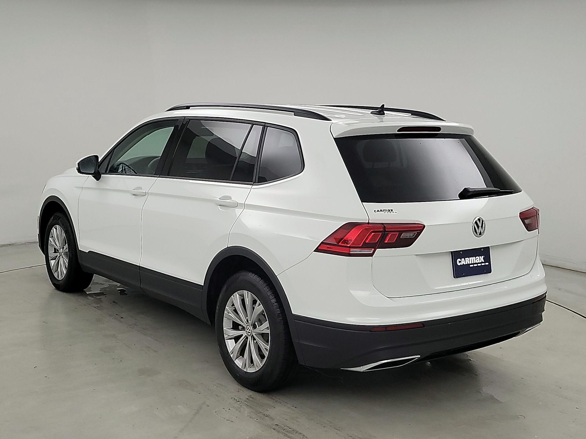 Thumbnail: 2020 Volkswagen Tiguan - 7