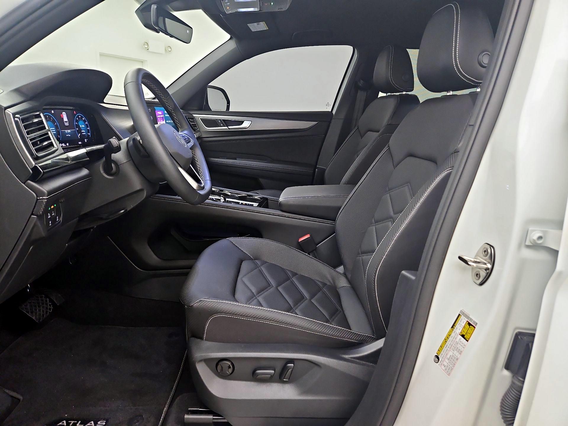 Thumbnail: 2024 Volkswagen Atlas - 11