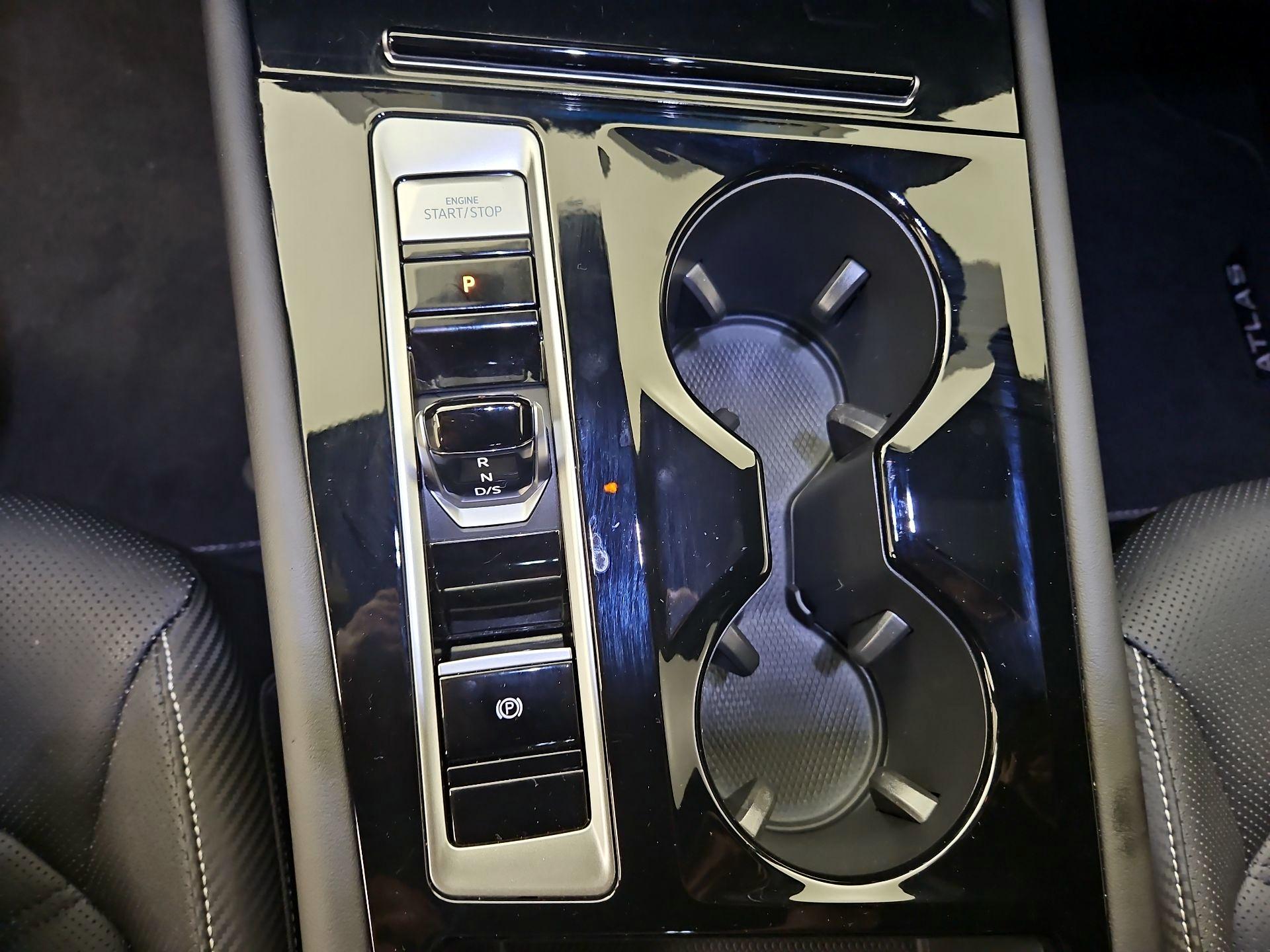 Thumbnail: 2024 Volkswagen Atlas - 17