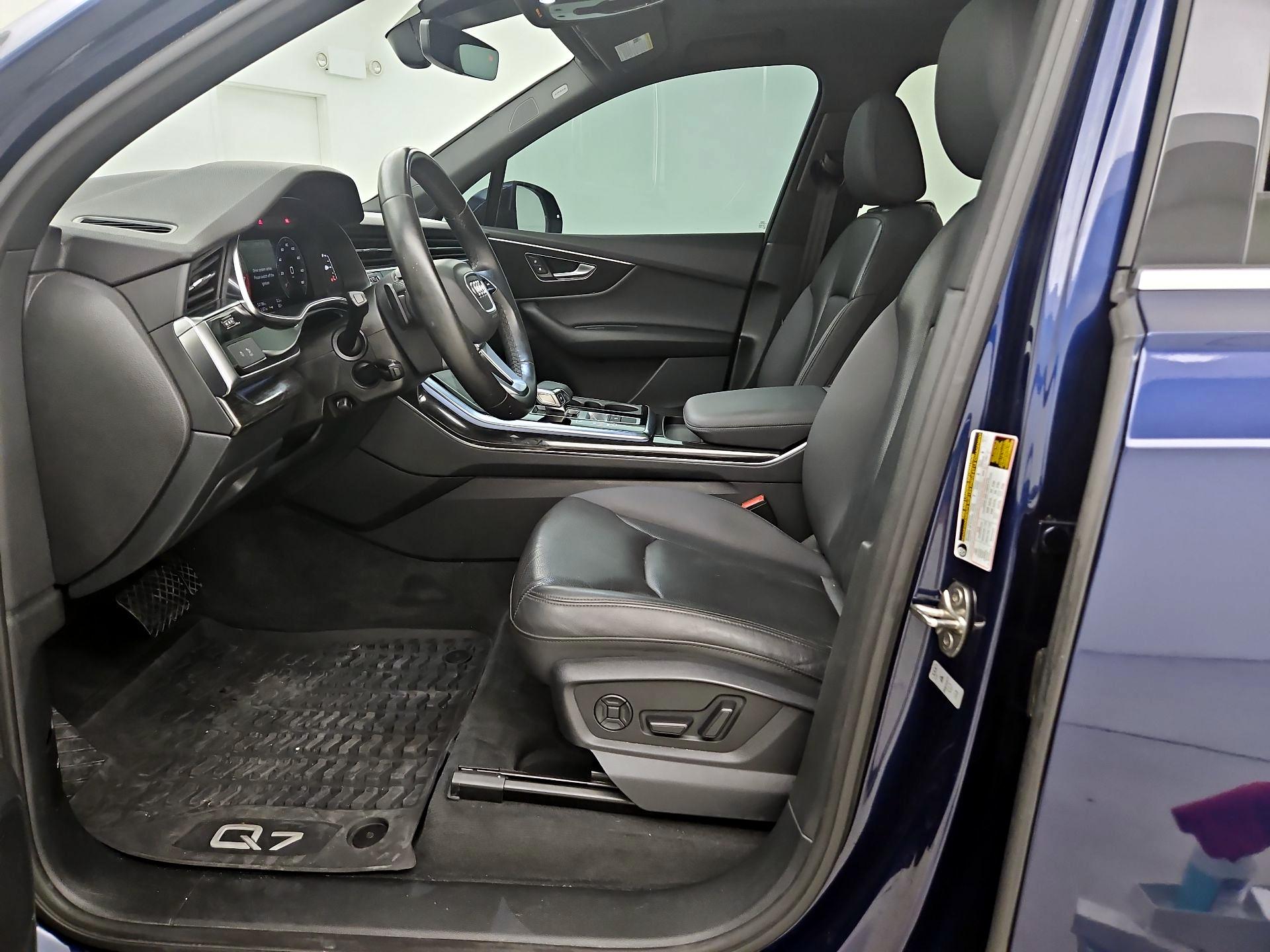 Thumbnail: 2021 Audi Q7 - 11