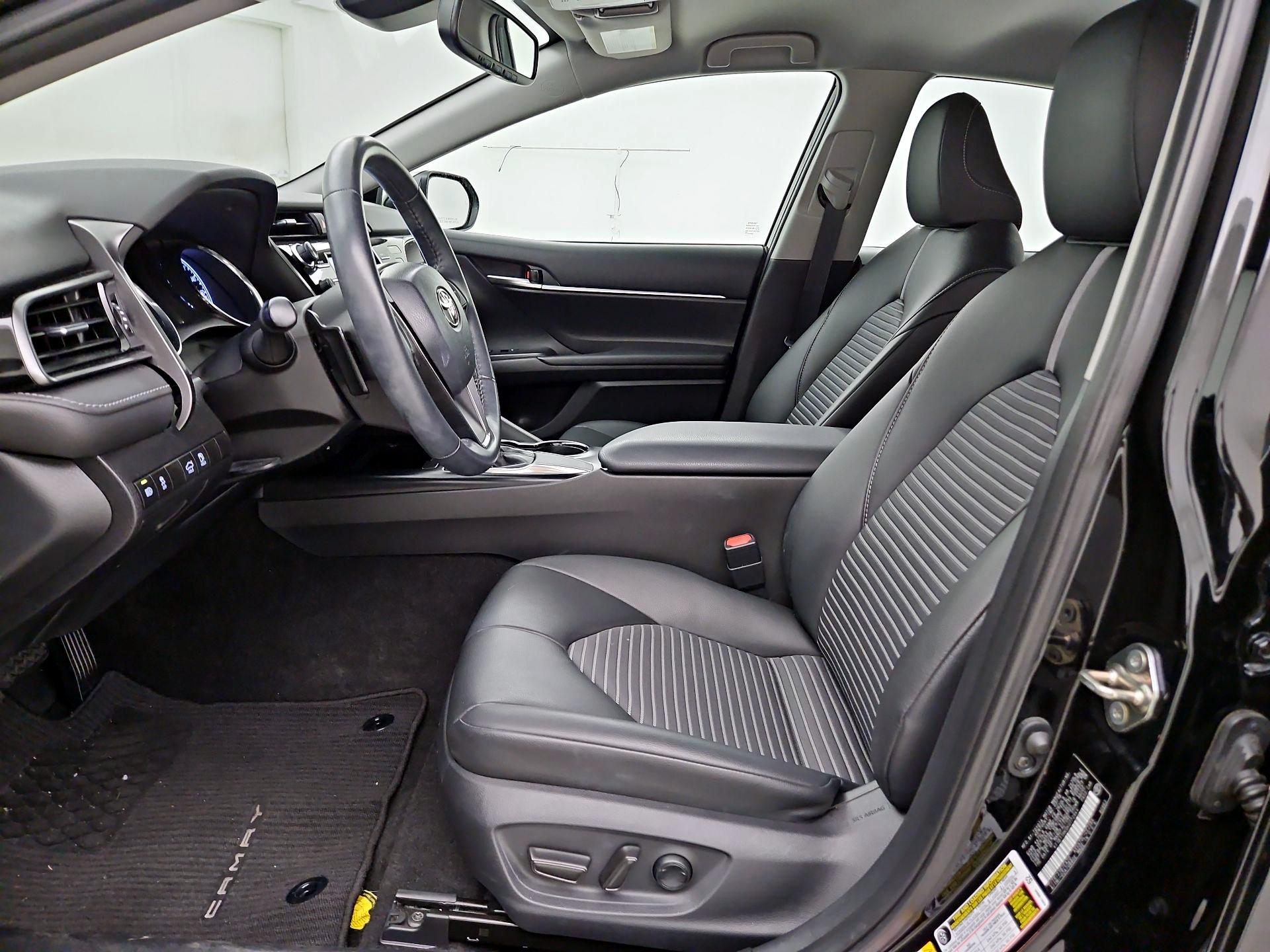 Thumbnail: 2019 Toyota Camry - 11