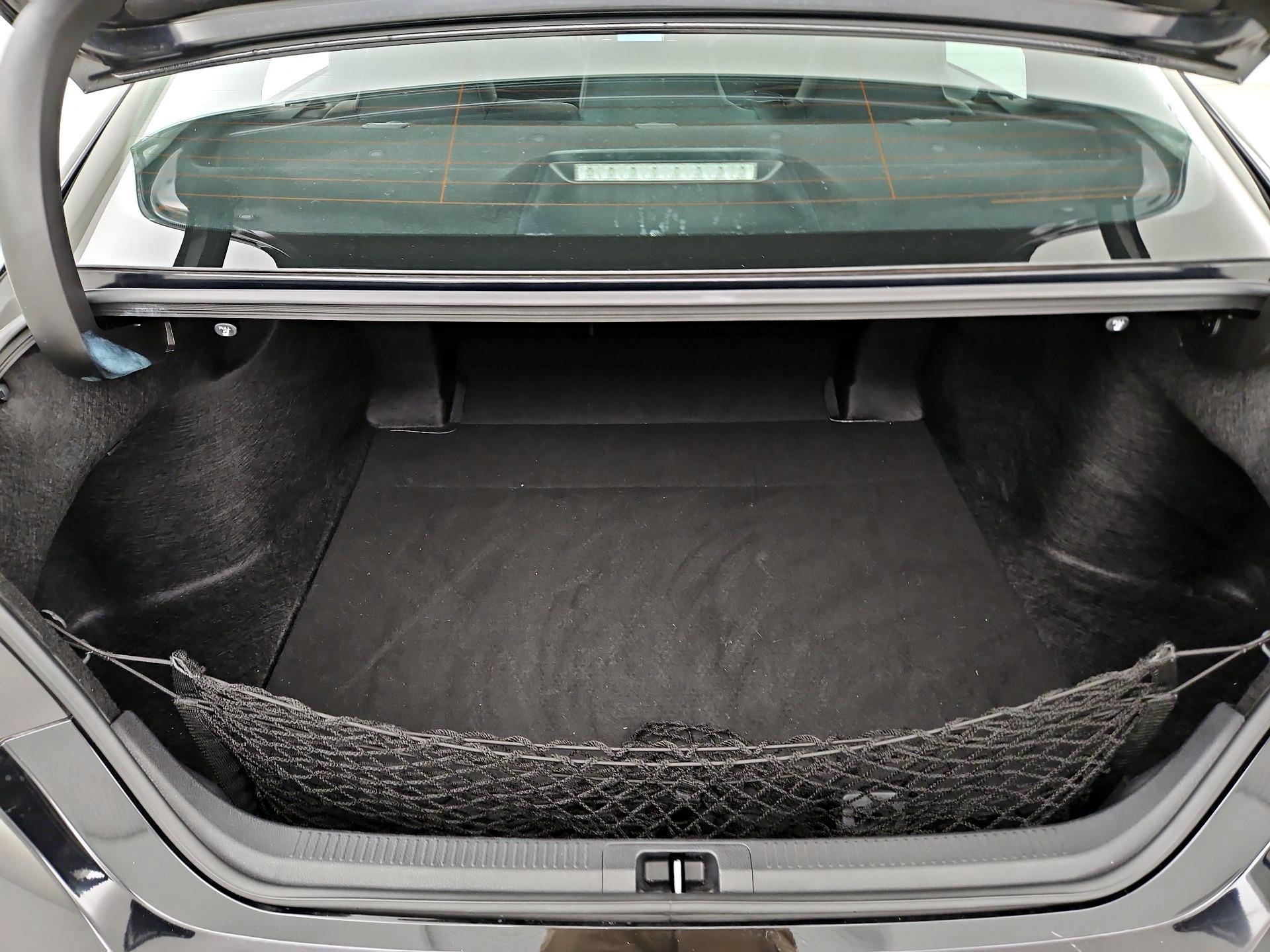 Thumbnail: 2019 Toyota Camry - 20