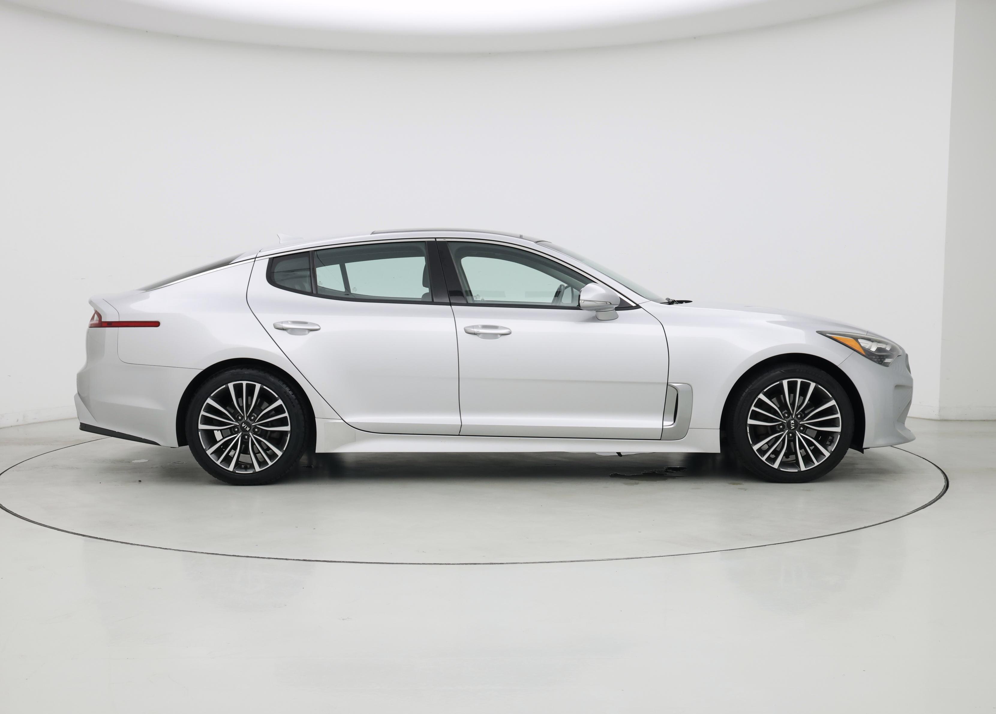Thumbnail: 2018 Kia Stinger - 7