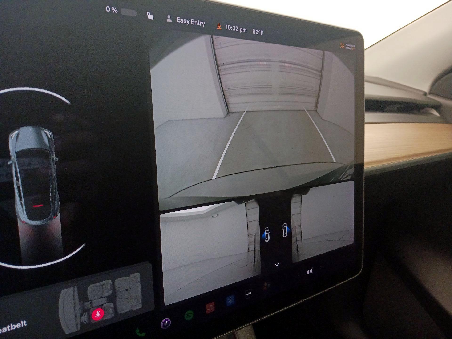 Thumbnail: 2022 Tesla Model Y - 14