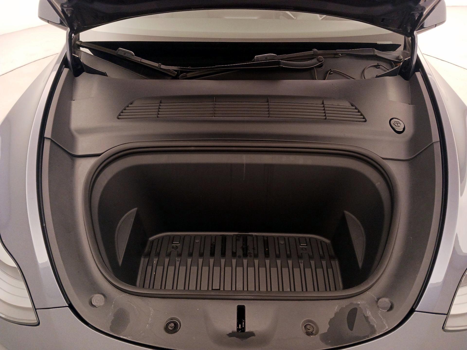 Thumbnail: 2022 Tesla Model Y - 20
