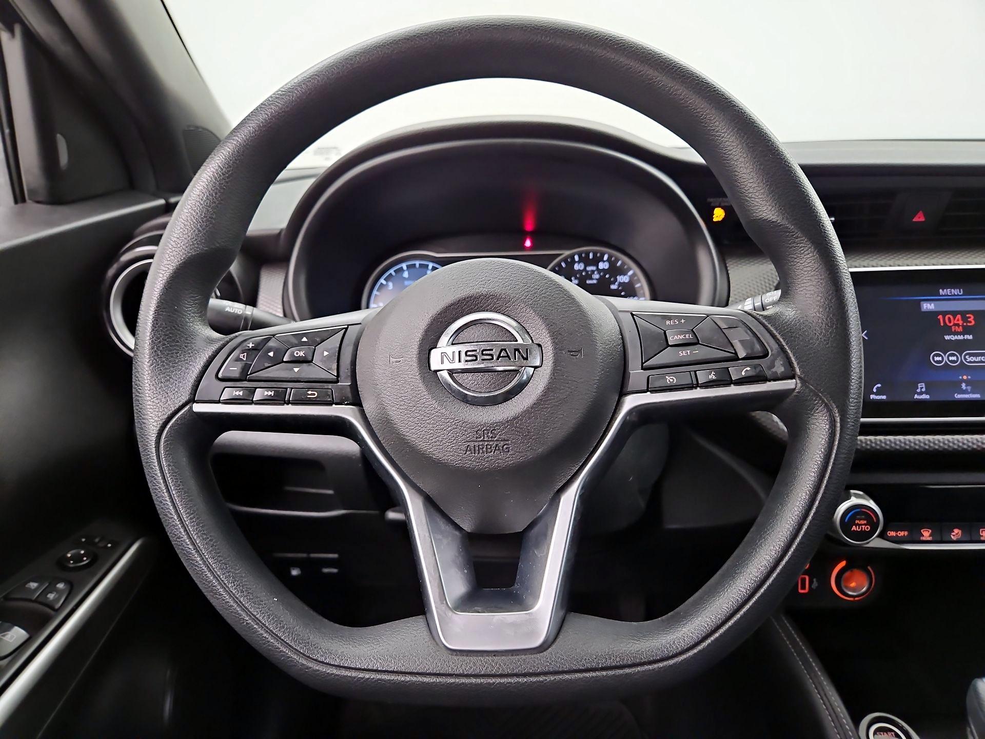 Thumbnail: 2020 Nissan Kicks - 10