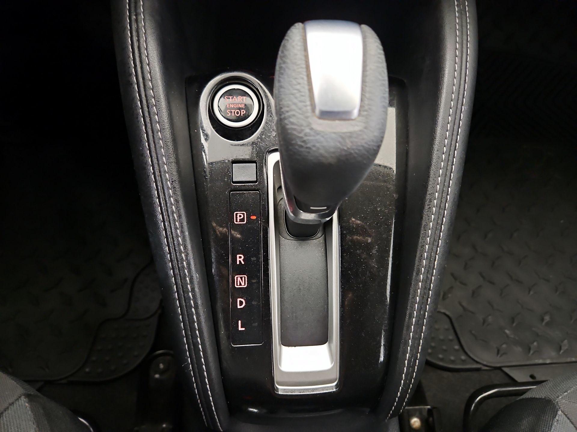 Thumbnail: 2020 Nissan Kicks - 16