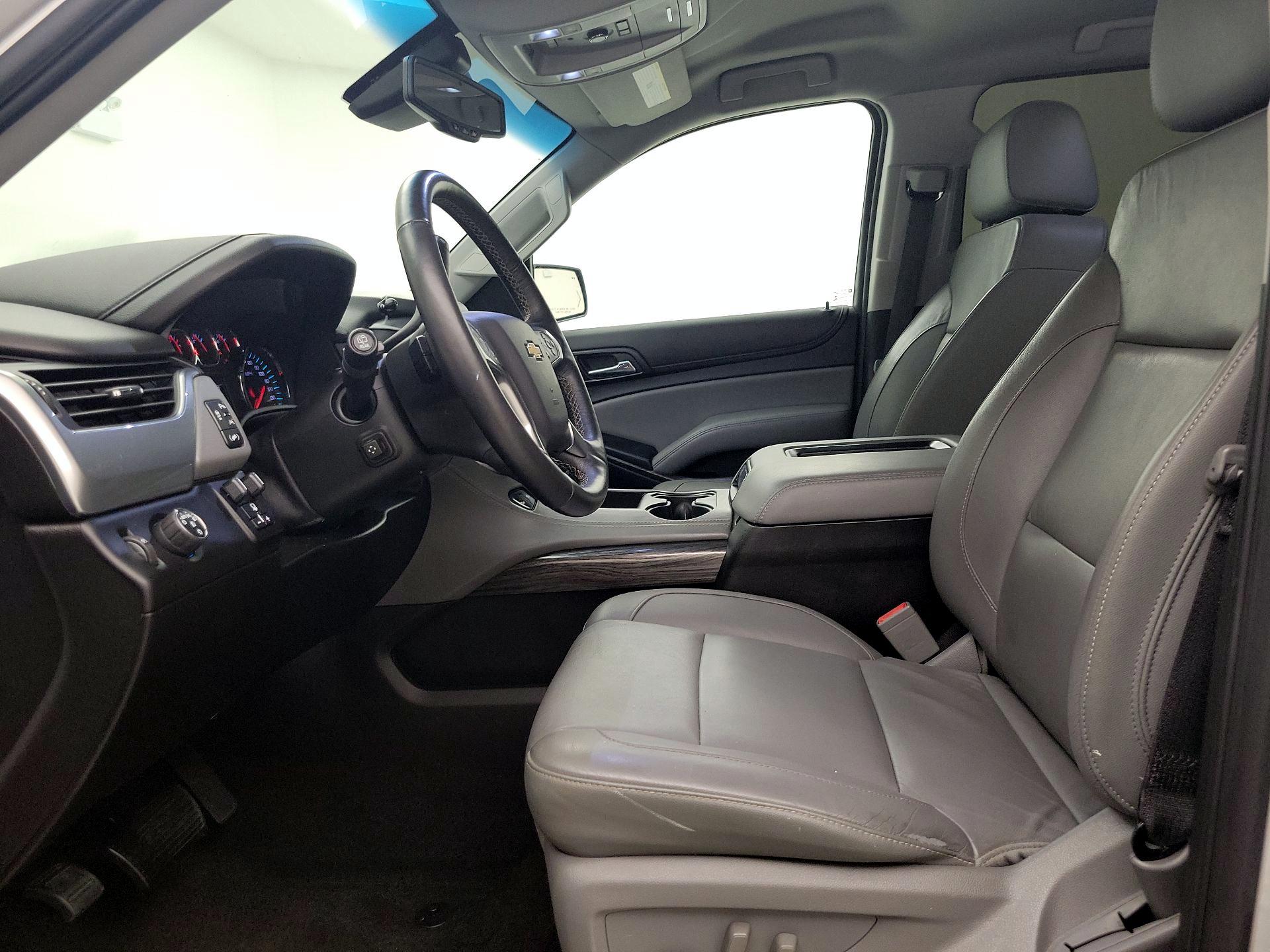 Thumbnail: 2018 Chevrolet Suburban - 11