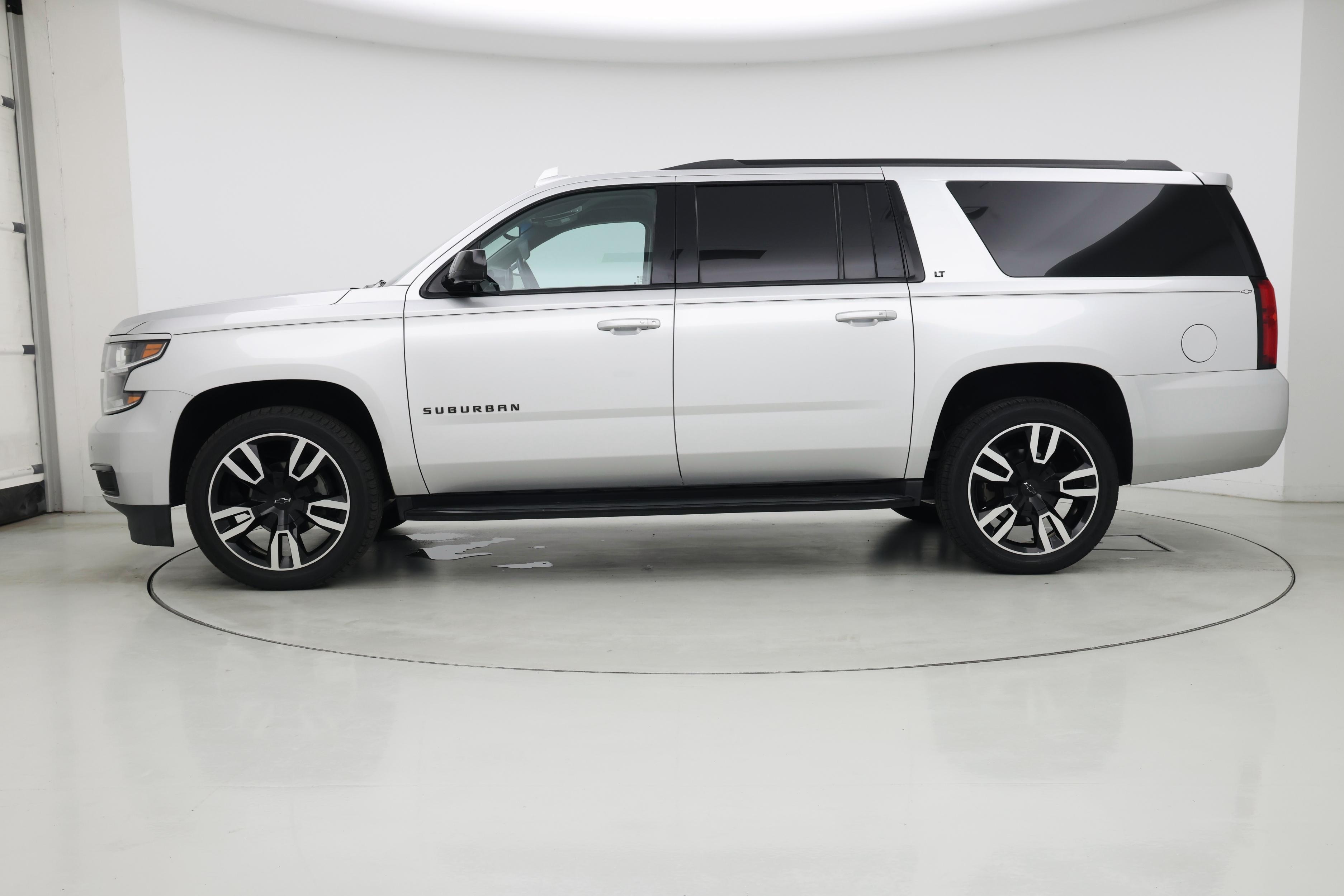 Thumbnail: 2018 Chevrolet Suburban - 3