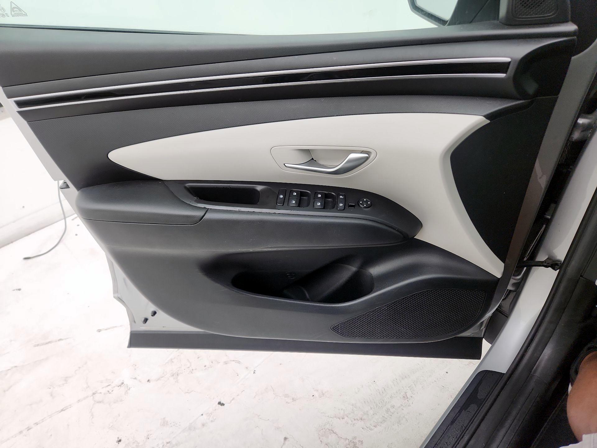 Thumbnail: 2022 Hyundai Tucson - 12