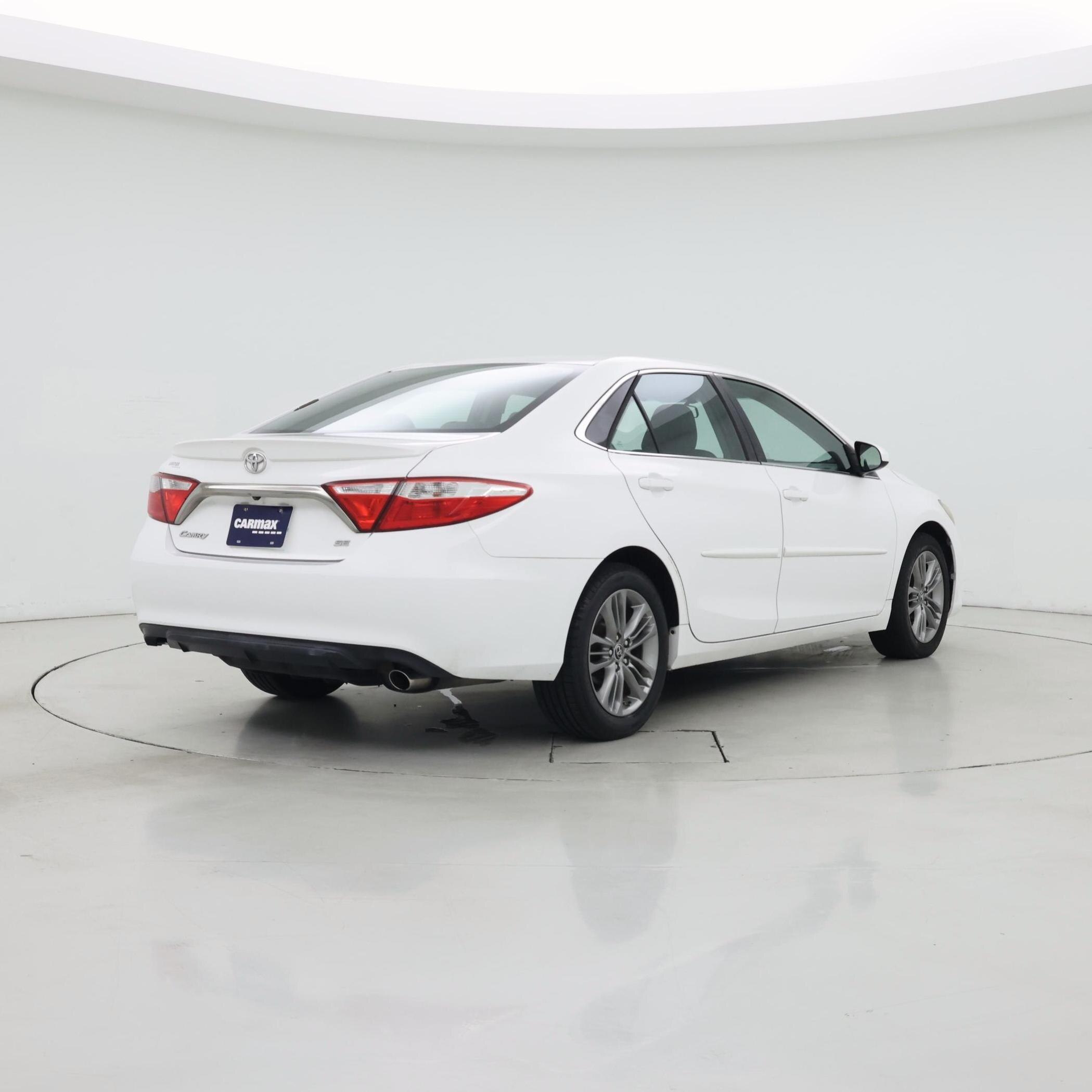 Thumbnail: 2016 Toyota Camry - 8