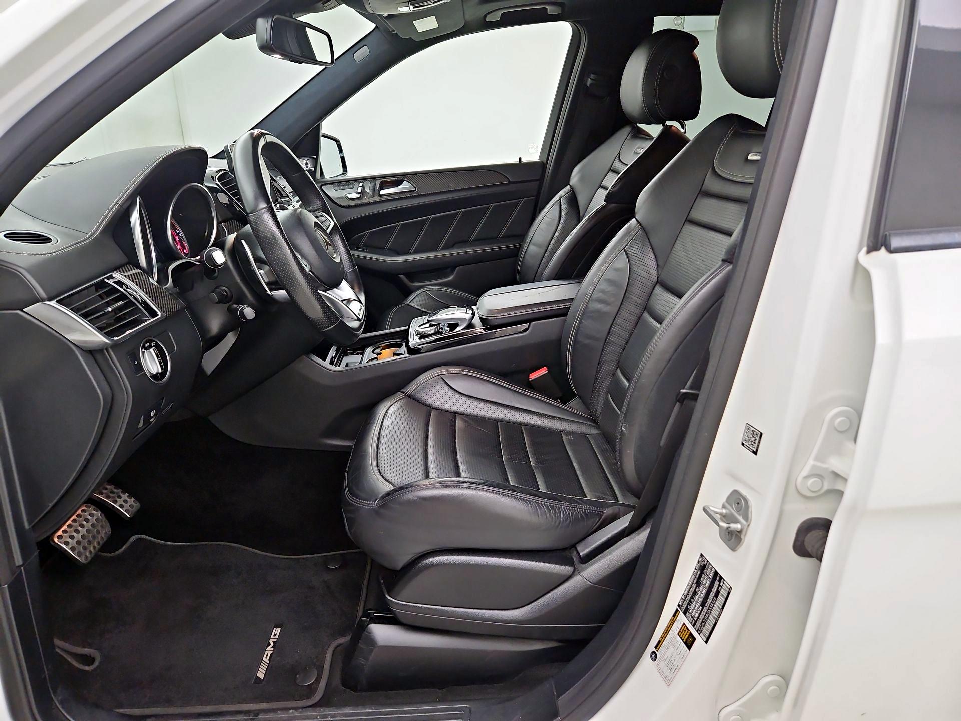 Thumbnail: 2016 Mercedes-Benz GL-Class - 11