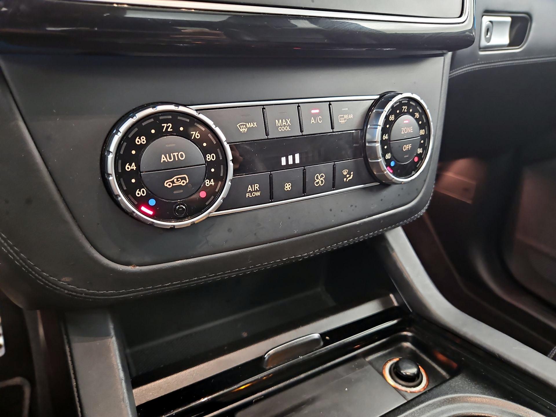 Thumbnail: 2016 Mercedes-Benz GL-Class - 16