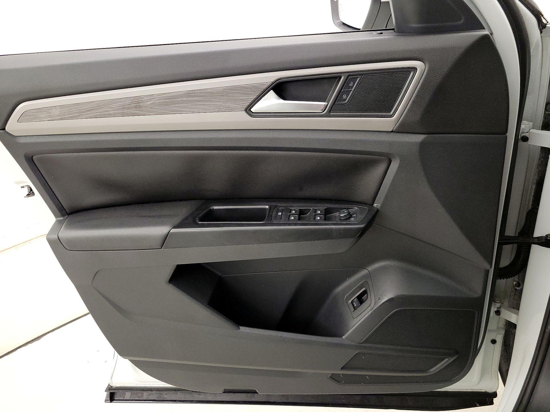 Thumbnail: 2020 Volkswagen Atlas - 12