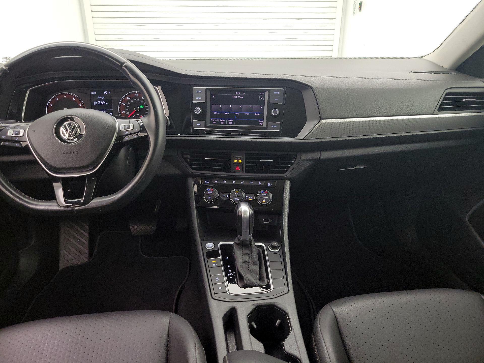 Thumbnail: 2019 Volkswagen Jetta - 9