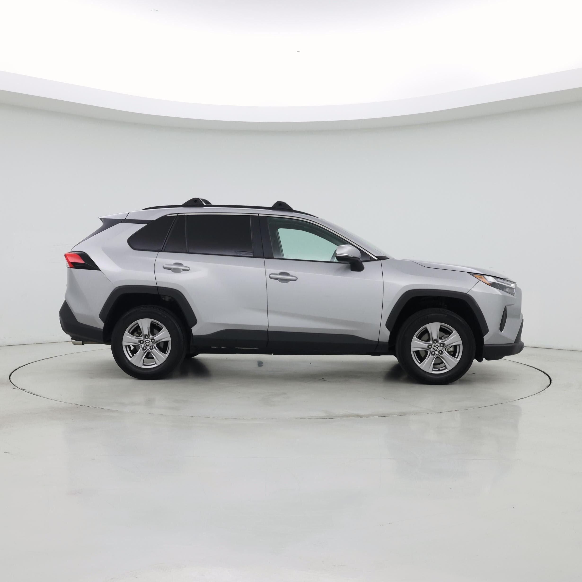Thumbnail: 2022 Toyota RAV4 - 7