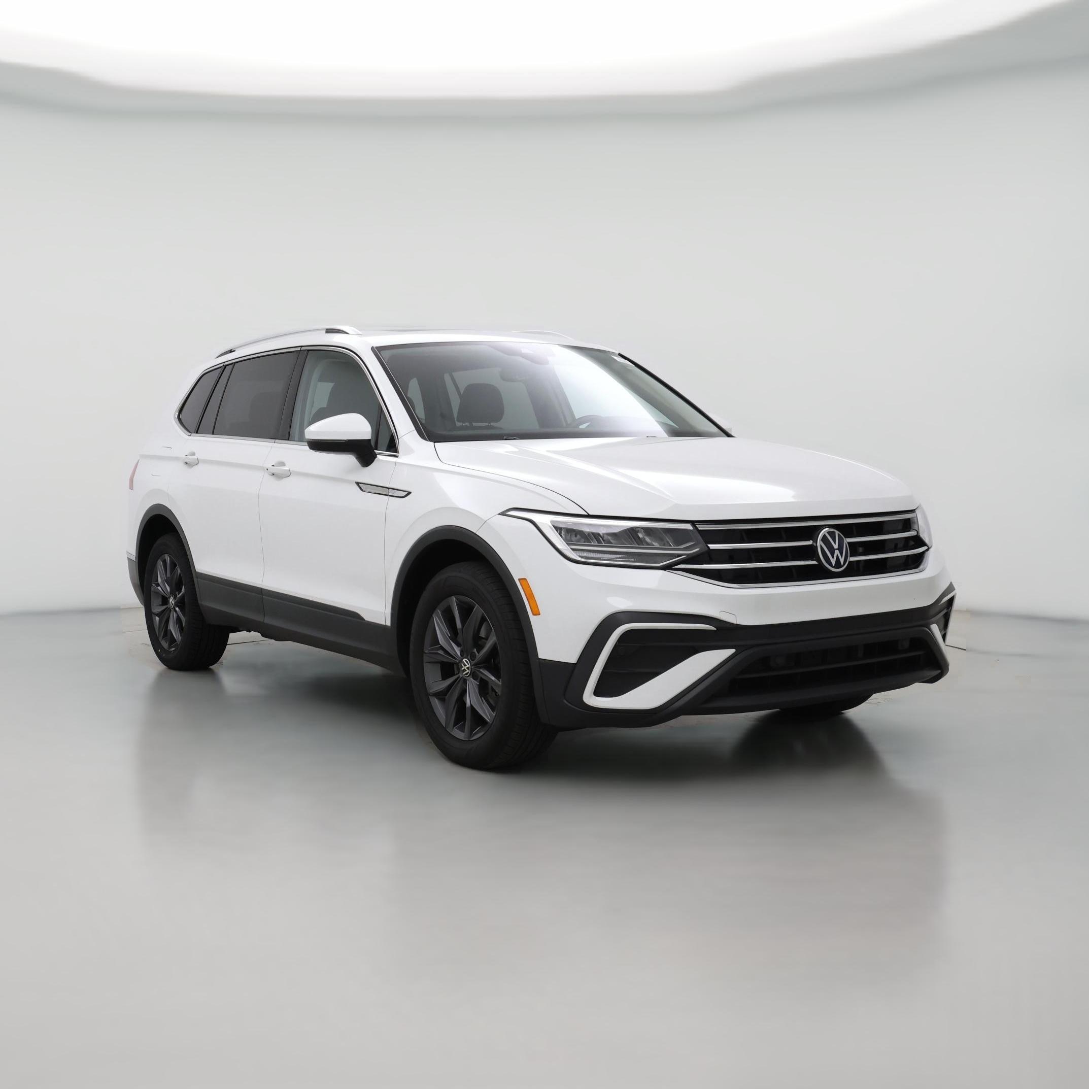 Thumbnail: 2022 Volkswagen Tiguan - 1