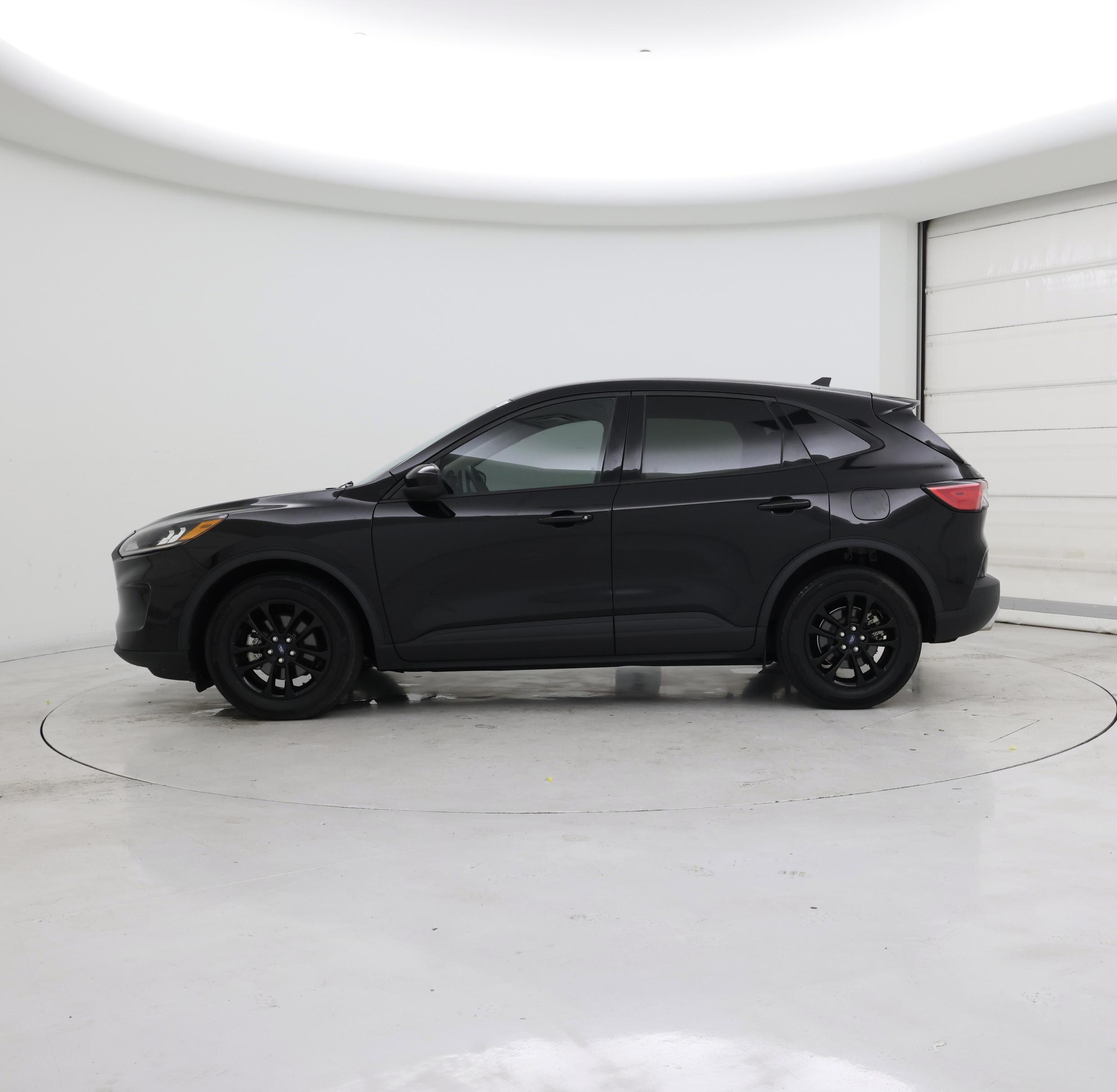 Thumbnail: 2020 Ford Escape - 3