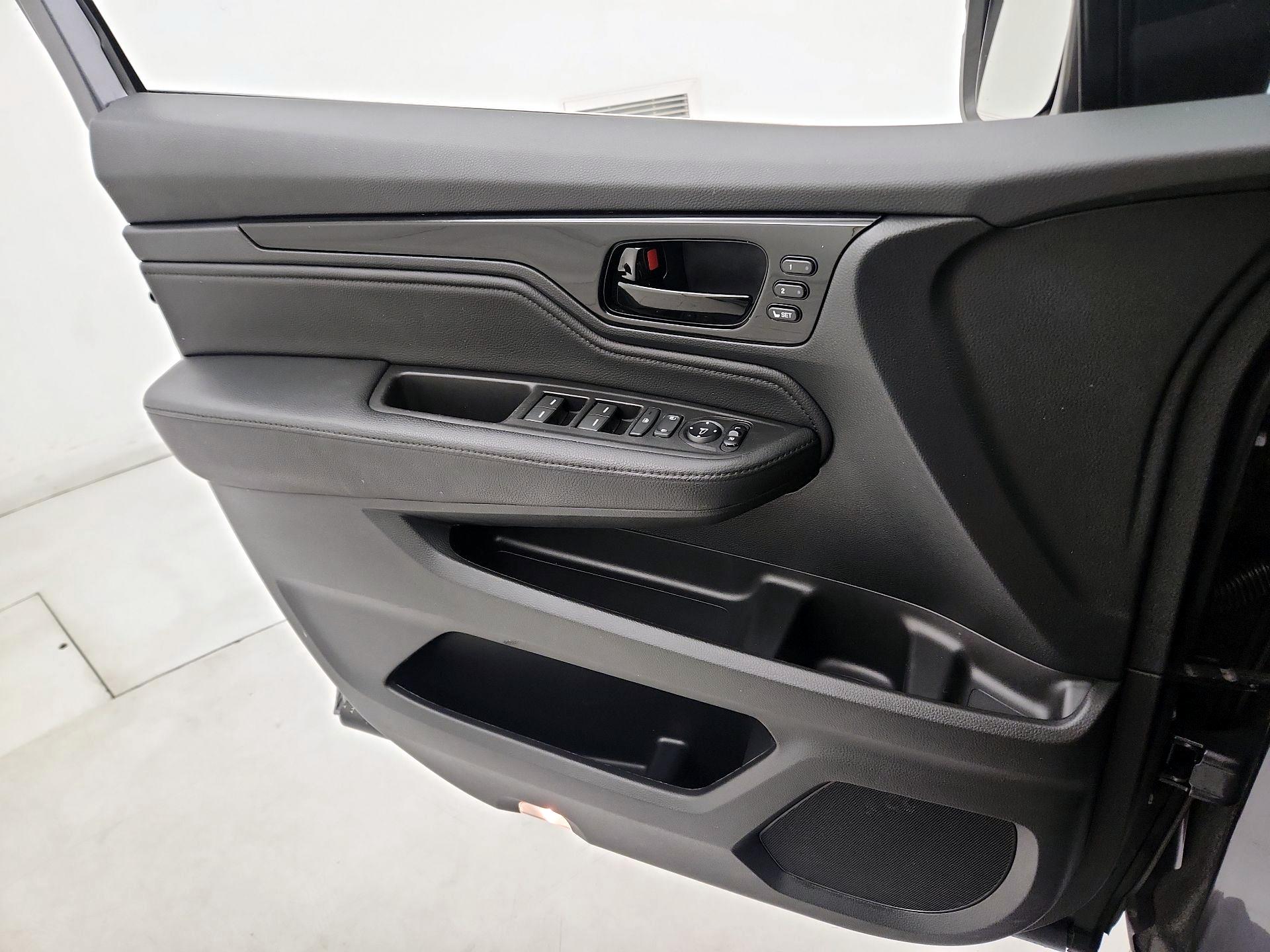Thumbnail: 2023 Honda Odyssey - 12