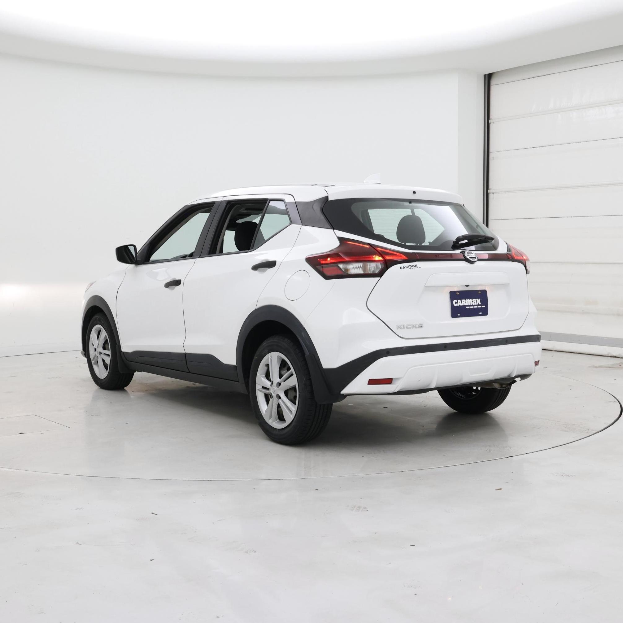 Thumbnail: 2021 Nissan Kicks - 2