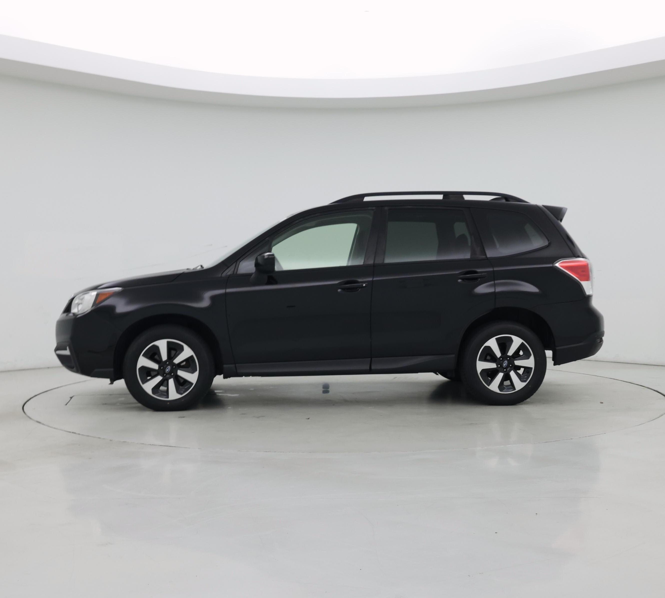 Thumbnail: 2017 Subaru Forester - 3