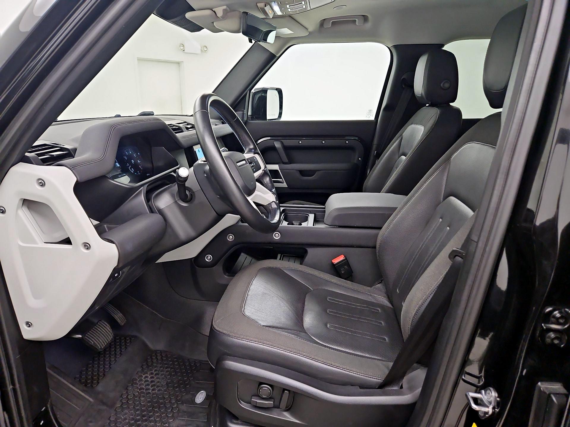 Thumbnail: 2020 Land Rover Defender - 11