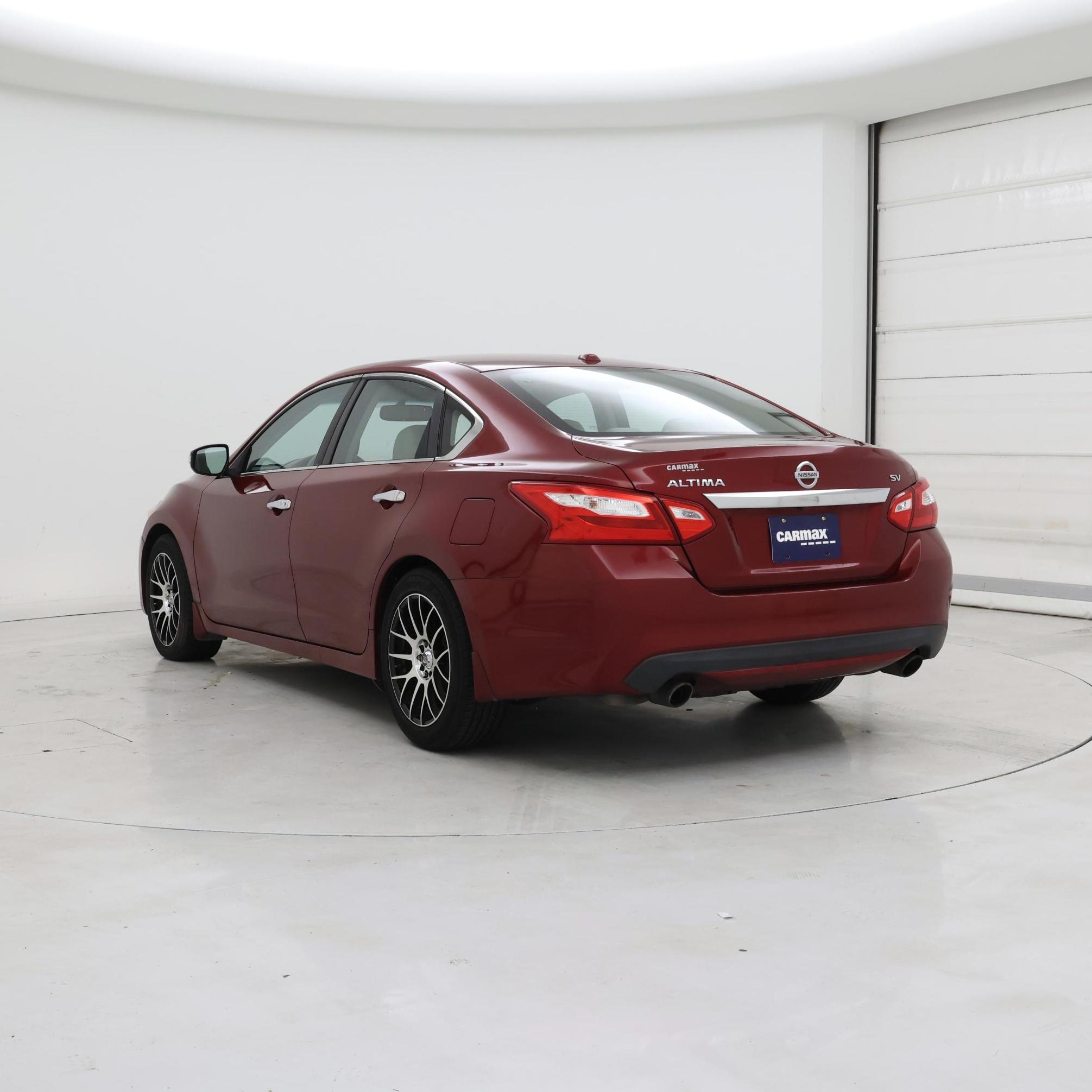 Thumbnail: 2017 Nissan Altima - 2