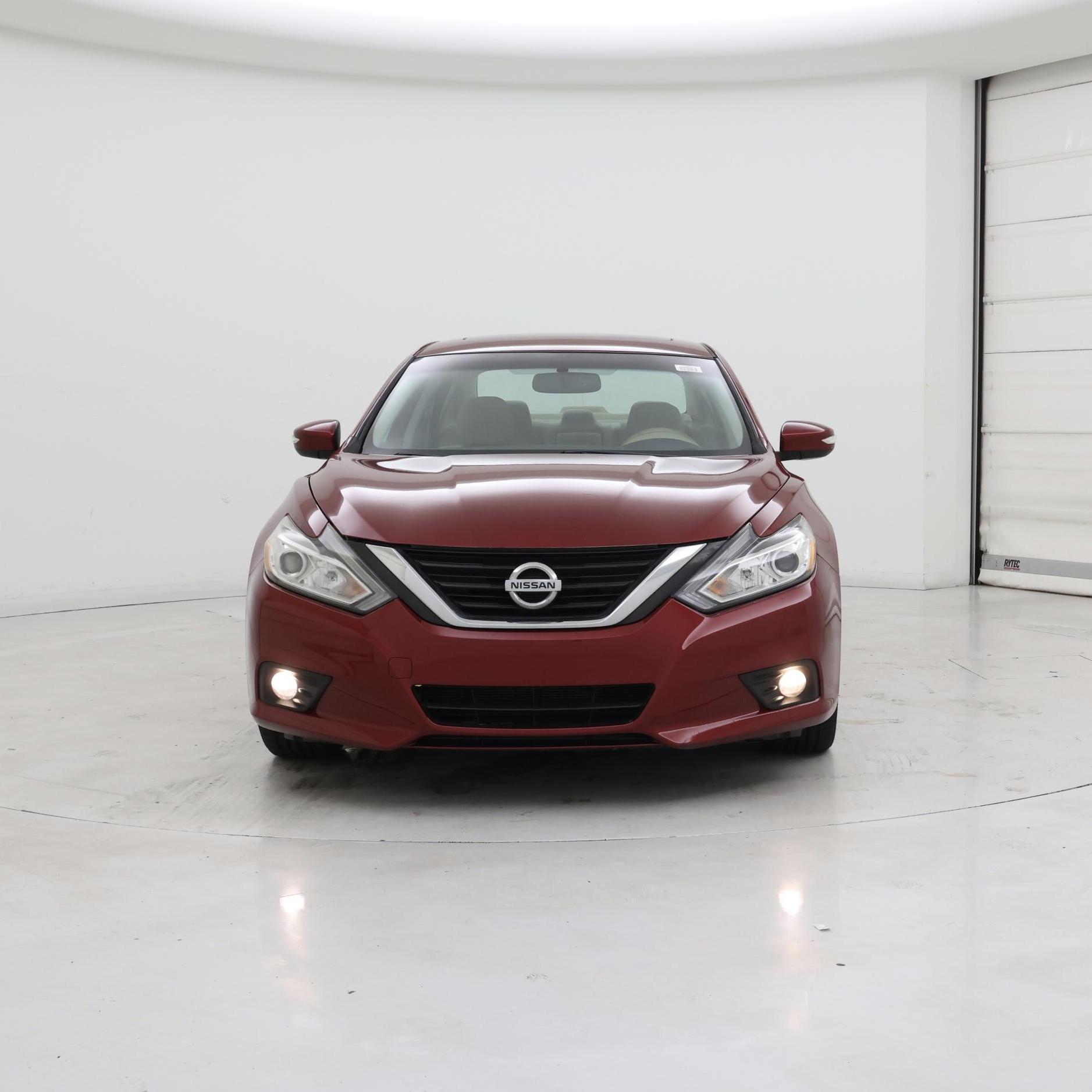 Thumbnail: 2017 Nissan Altima - 5