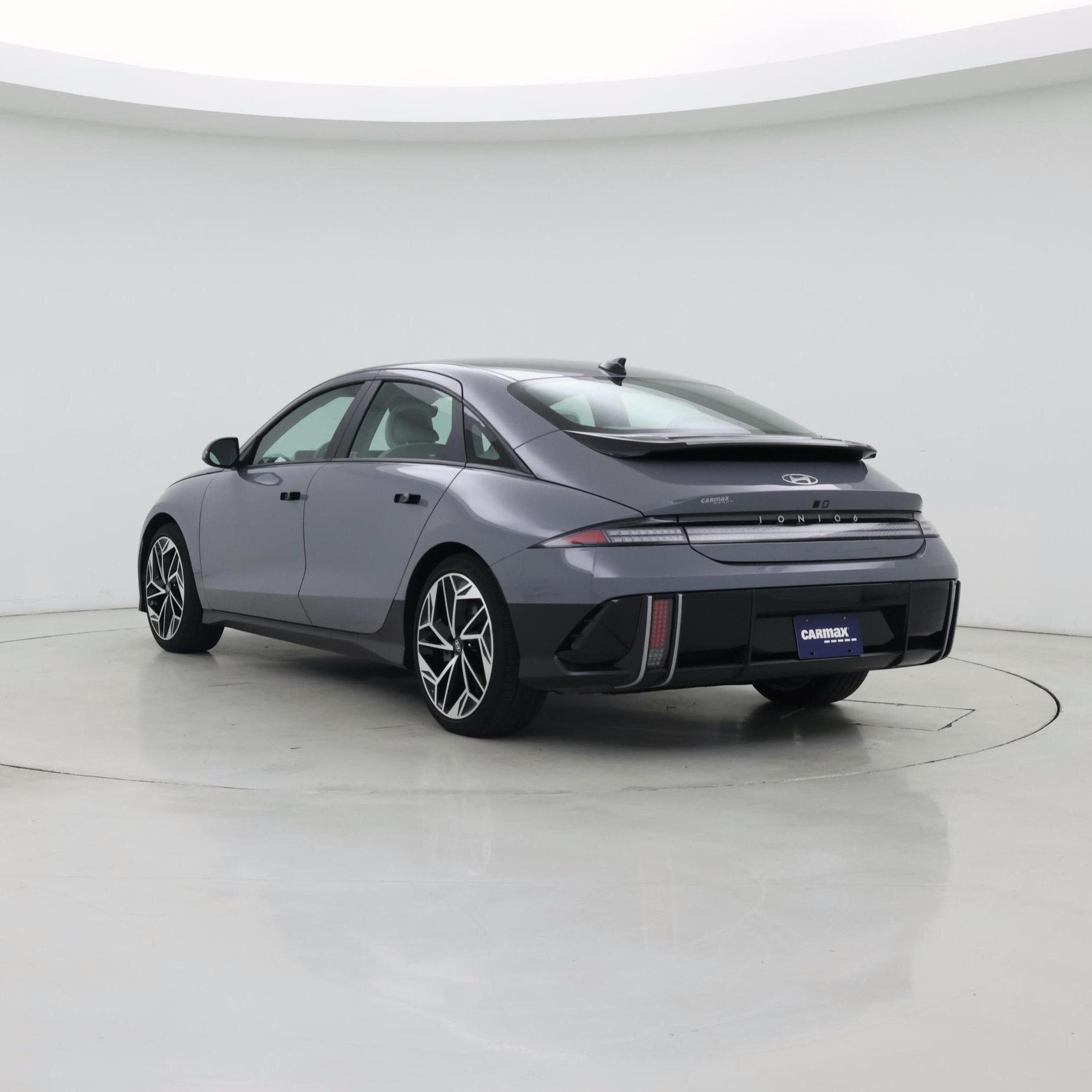 Thumbnail: 2023 Hyundai Ioniq 6 - 2